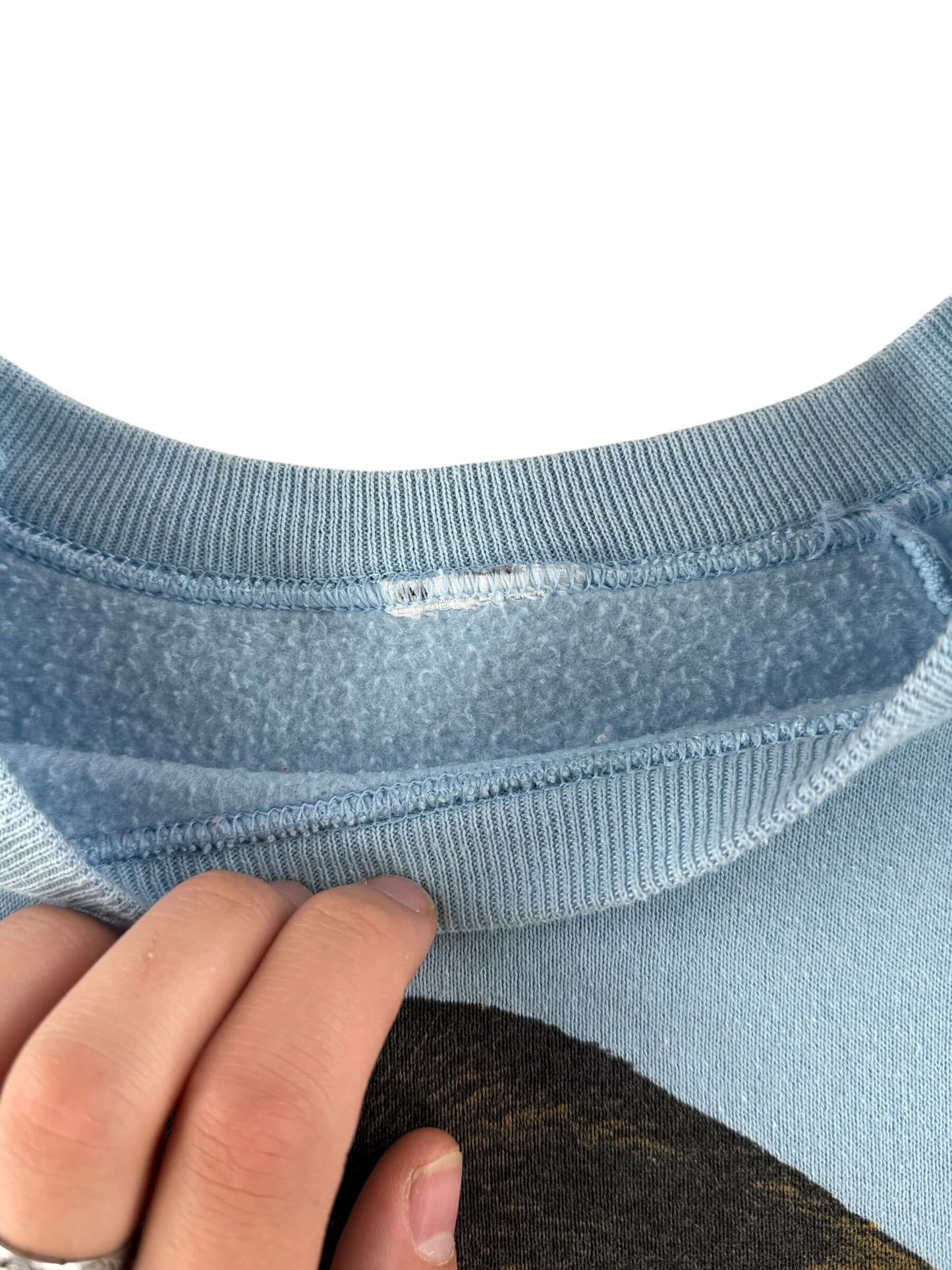 Cut tag on Vintage 1980s Beagle Crewneck SZ S