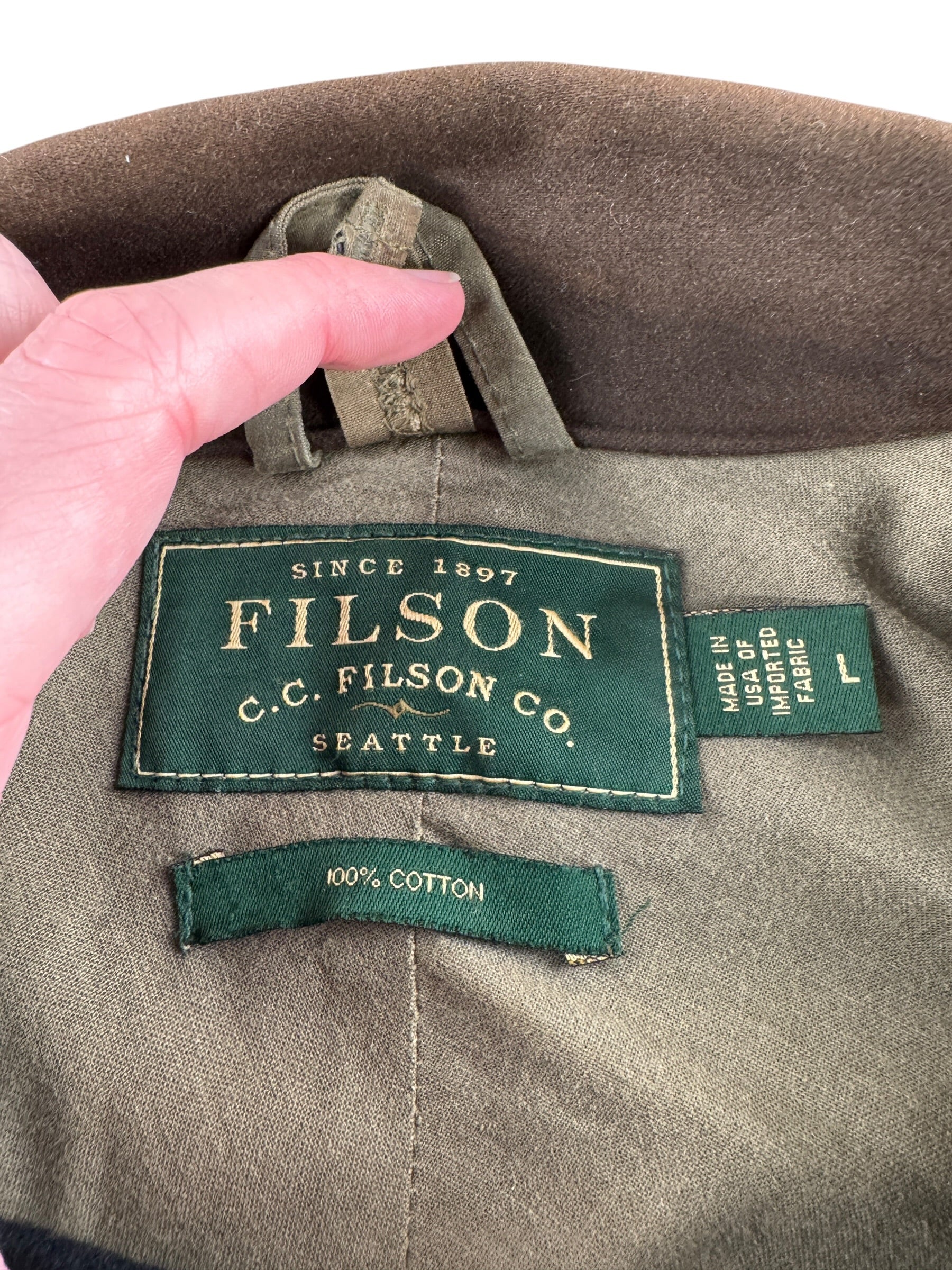 Label on Green Label Filson Foul Weather Coat with Liner SZ L