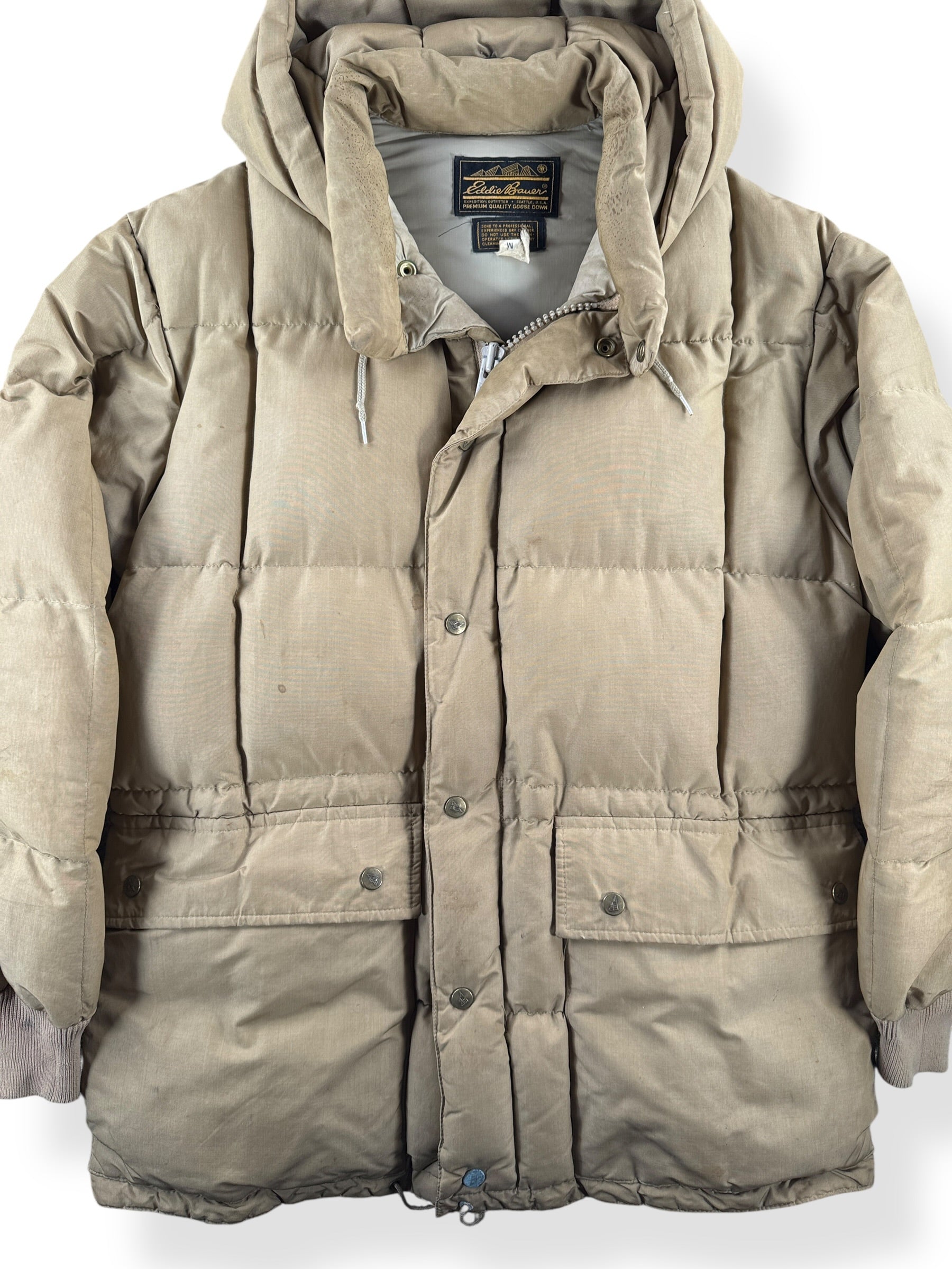 Front Close Up of Vintage 70s Eddie Bauer Puffer Jacket SZ M