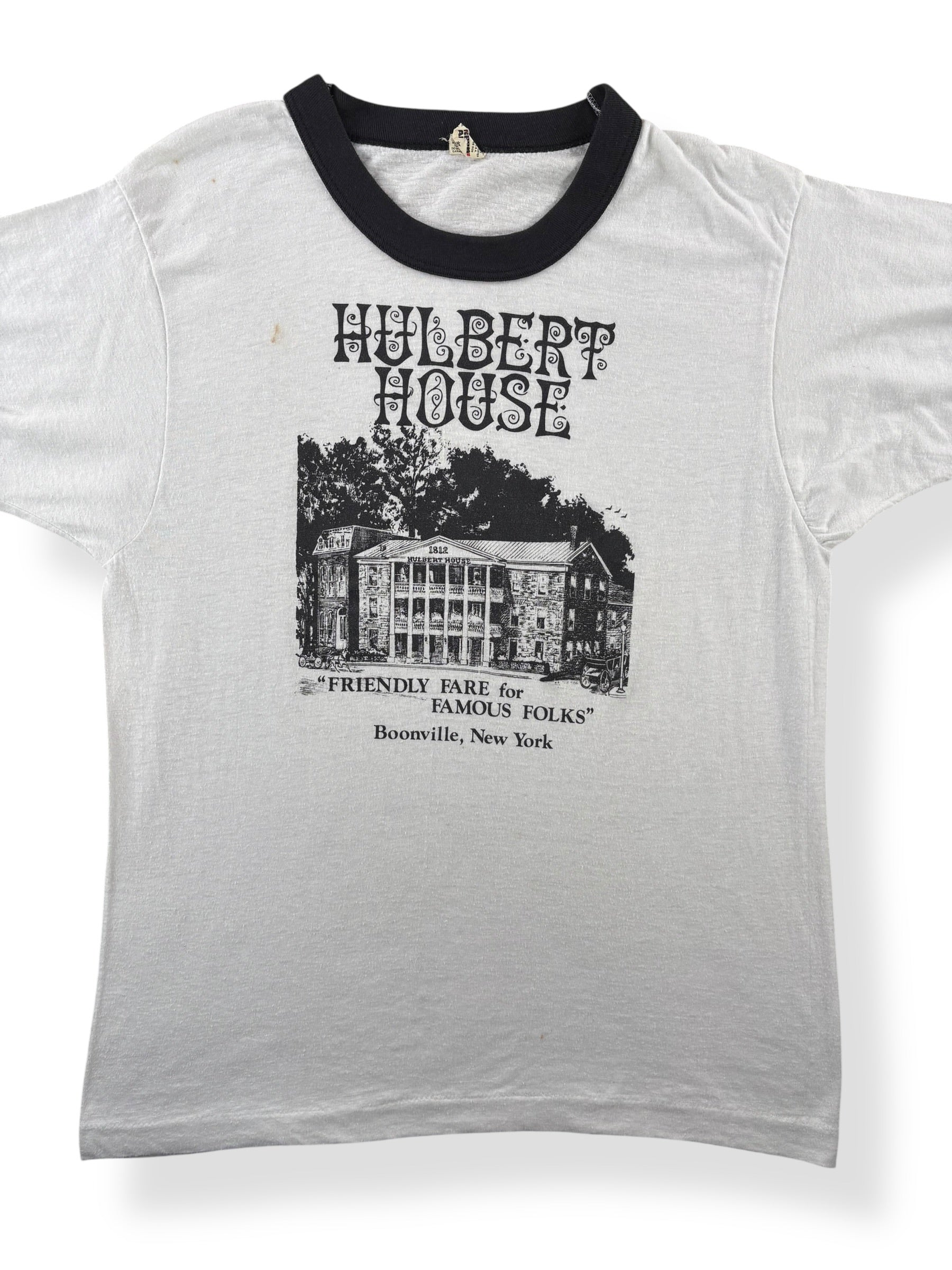 Front Close Up of Vintage Hulbert House Ringer SZ L (Fits S/M)
