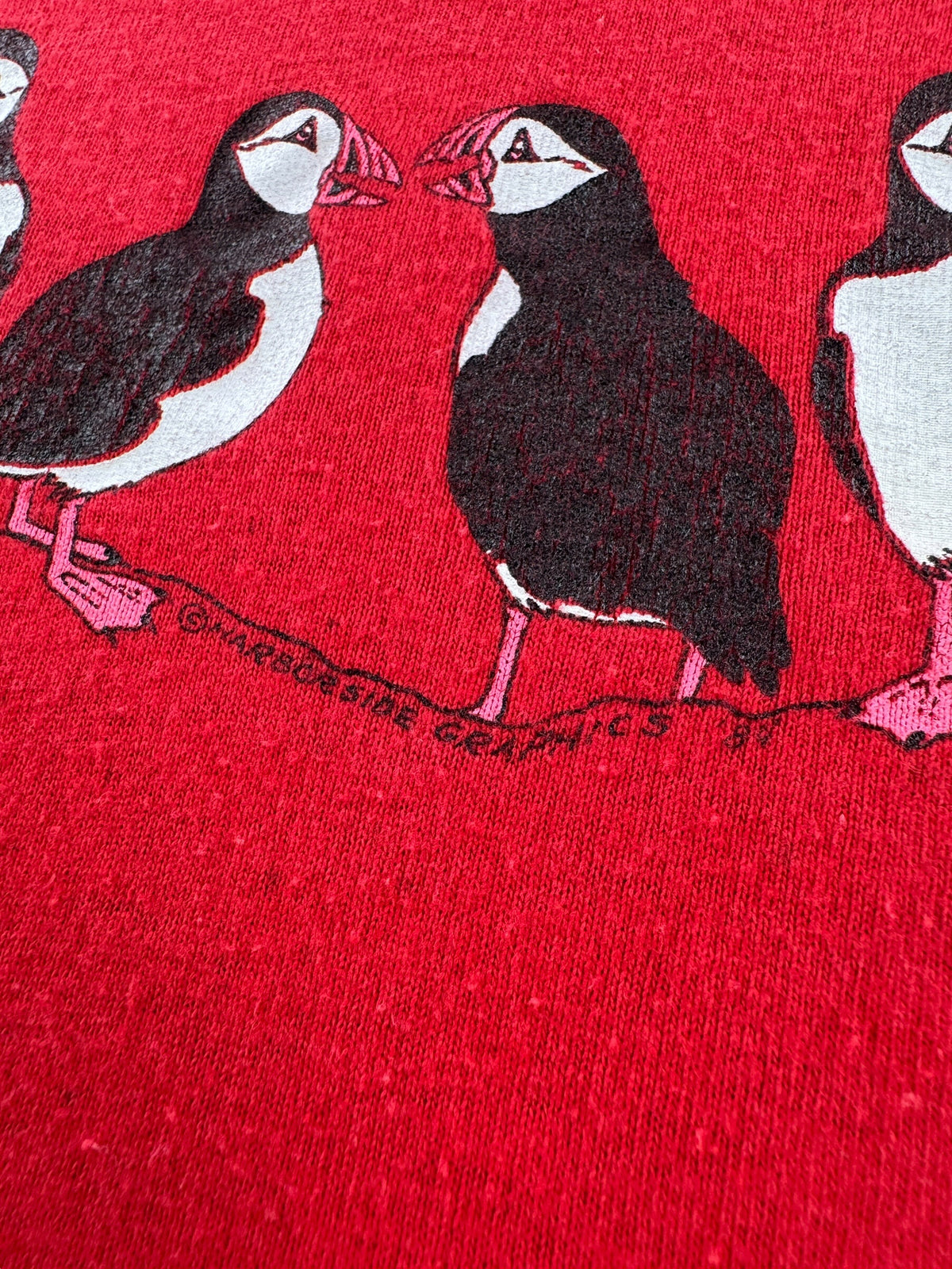 Copyright on Vintage 80s Red Puffin tee SZ L (Fits M)