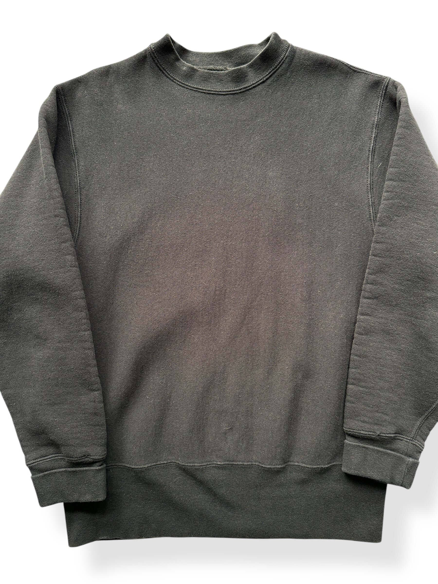 Front Close Up of Camber Black Crewneck SZ M