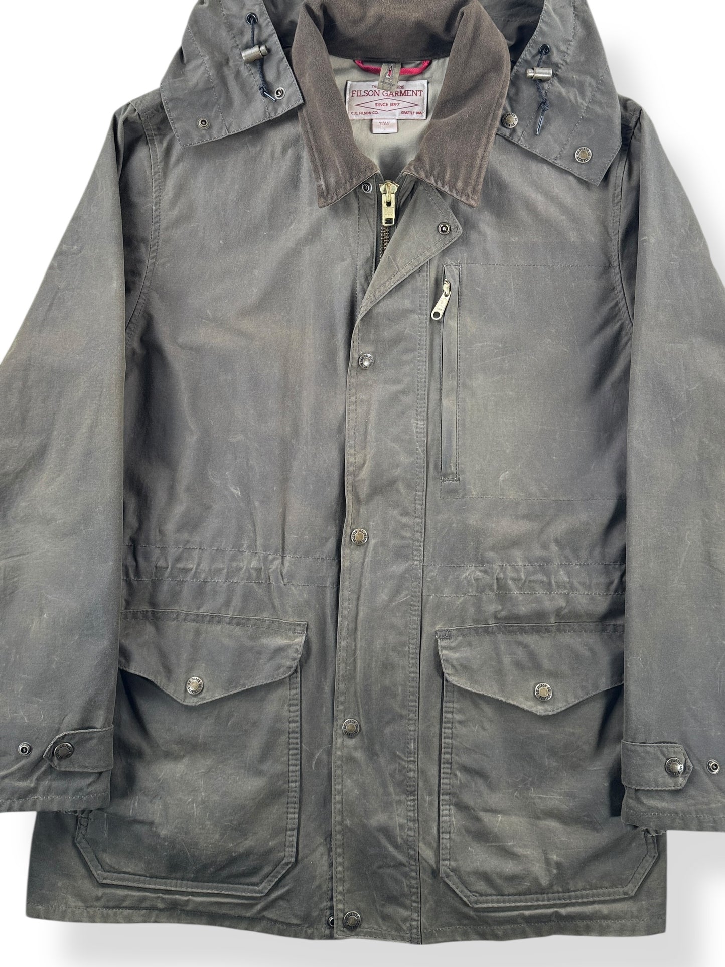 Front Close Up of Filson Otter Green Cover Cloth Mile Marker Jacket SZ L