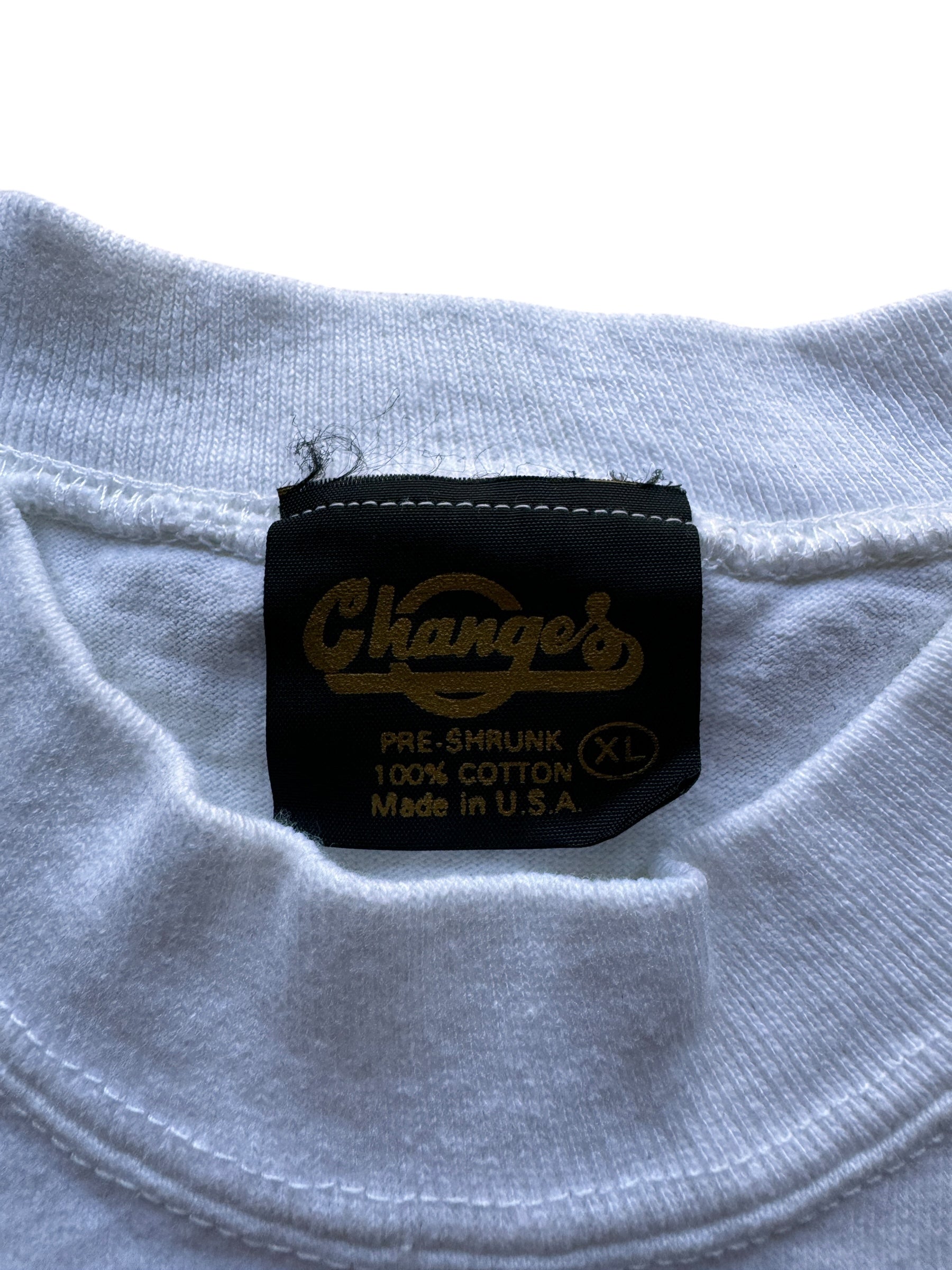 Tag on Vintage Embroidered Bugs Bunny Genie Tee SZ XL