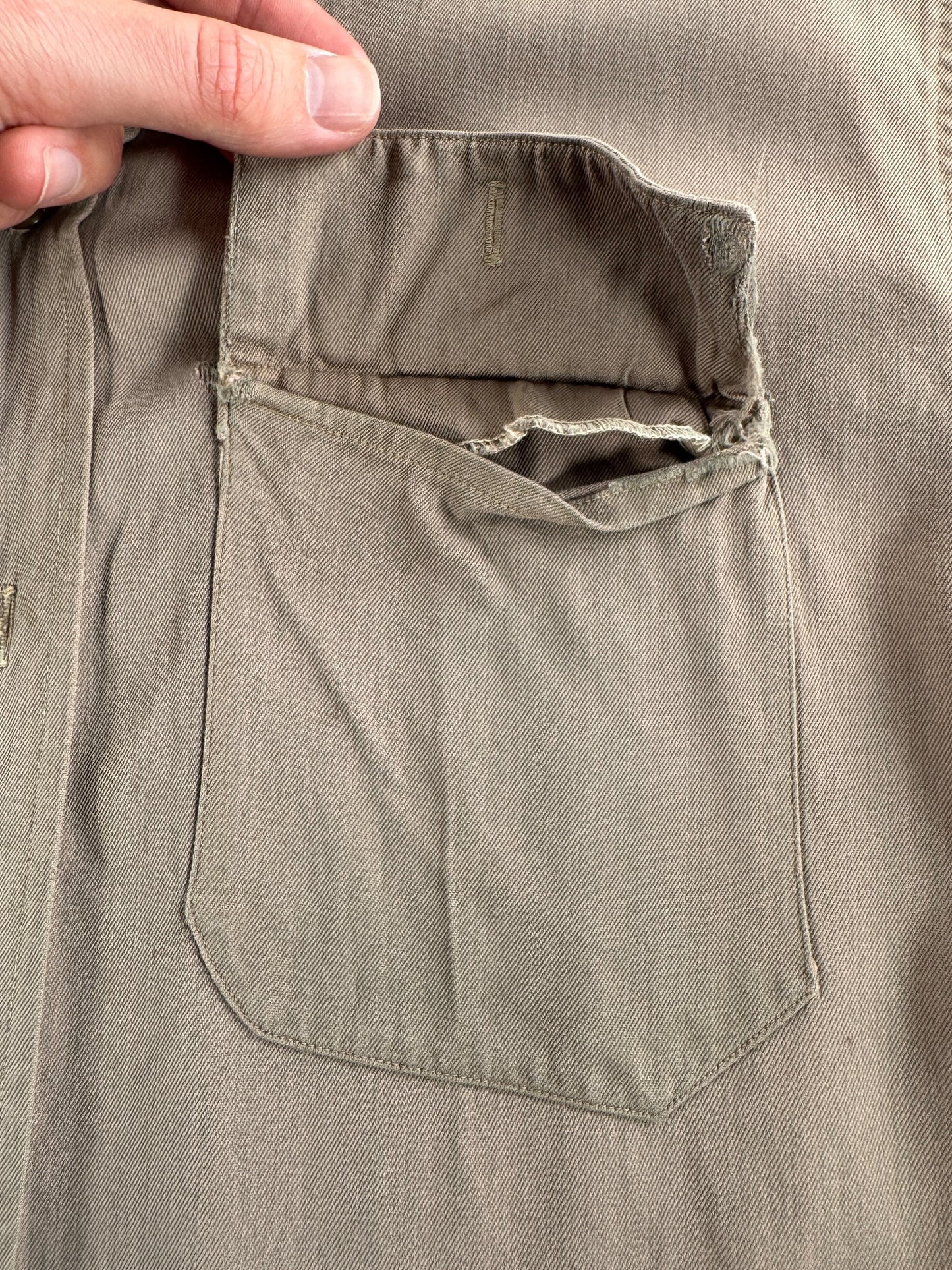 Missing Button on Vintage Towncraft Gabardine Shirt SZ M AS IS