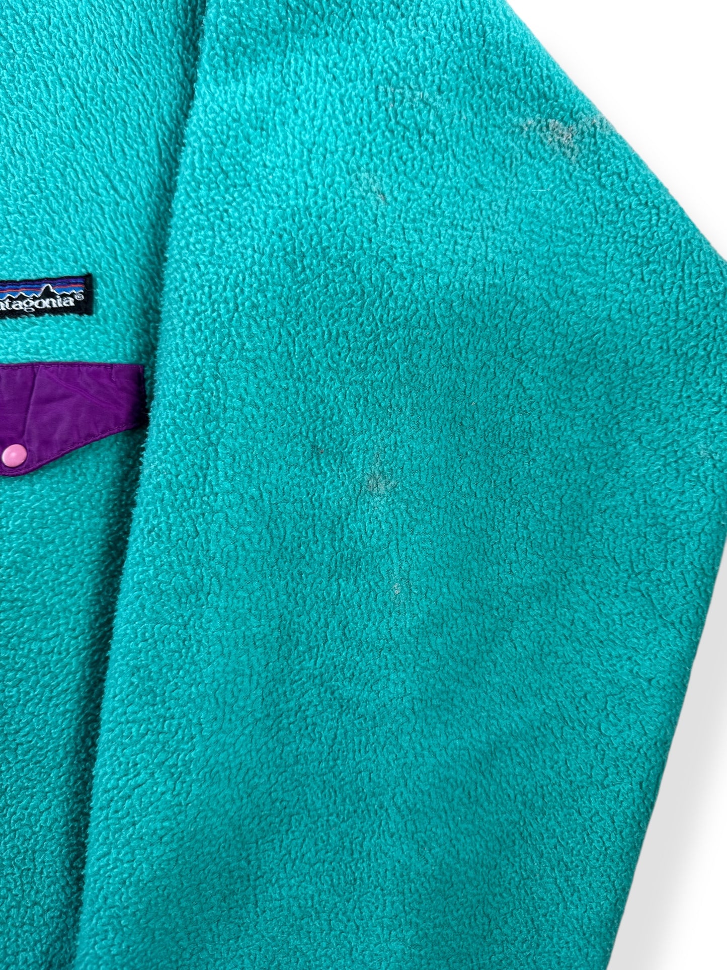 Wear on Vintage MIUSA Turquoise Patagonia Synchilla SZ L