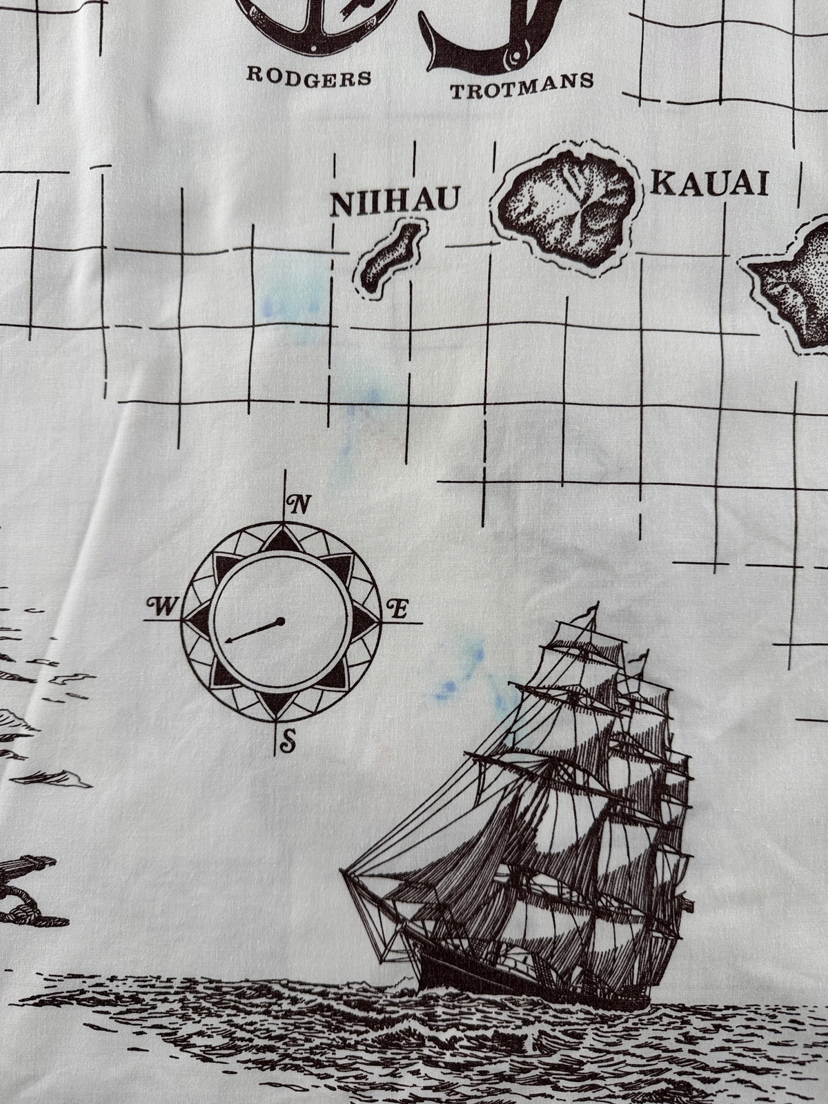Stain on back of Vintage Kai-Nani Aloha Shirt SZ XL