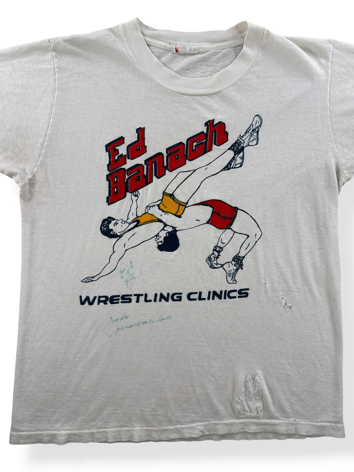 Close-up of Vintage Wrestling Tee SZ M