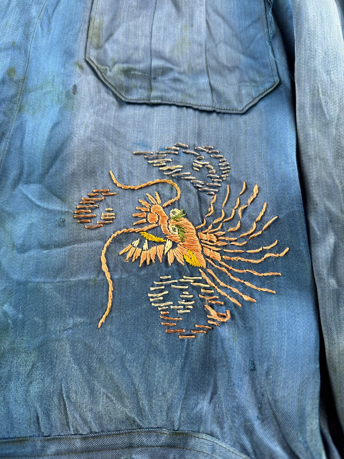 Front embroidery on Vintage 40s era Tokyo Japan Souvenir Shirt SZ M