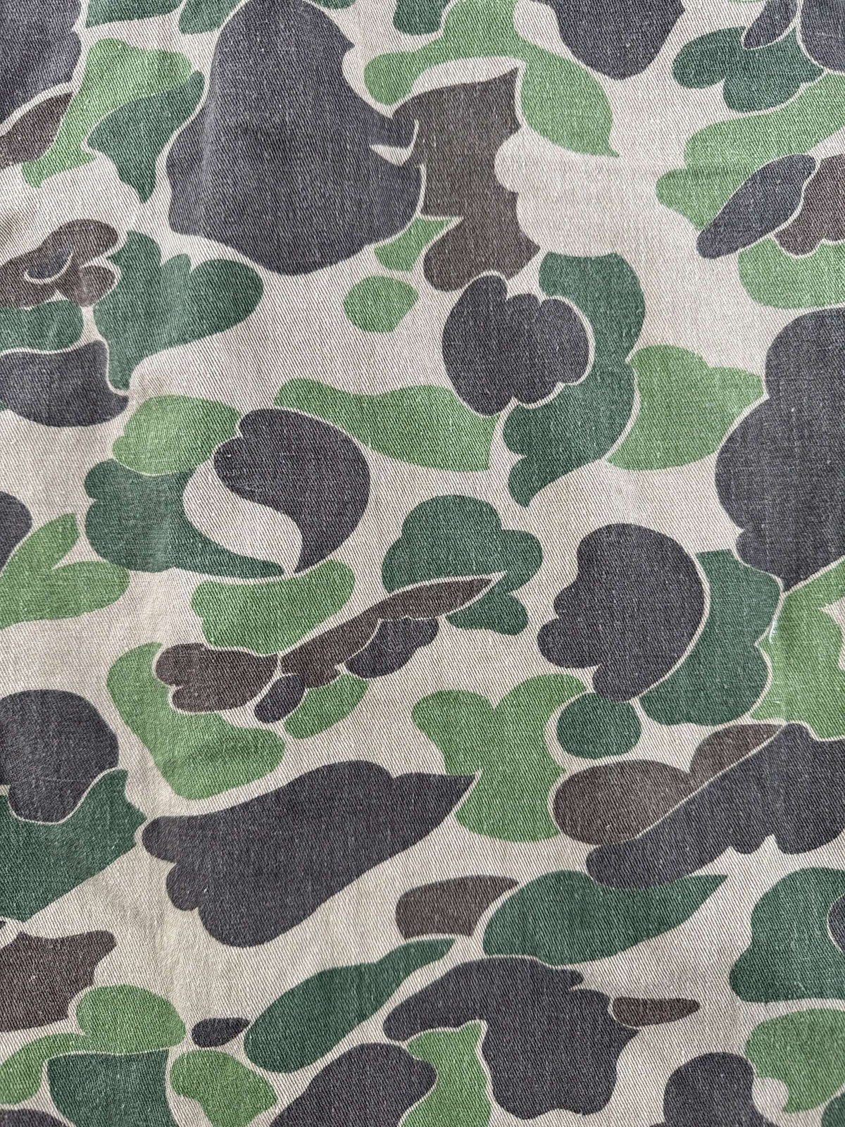 Pattern on Vintage 1970s Ranger Camo Chore Jacket Z L