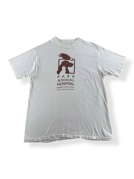 Front of Vintage Park Animal Hospital Tee SZ M