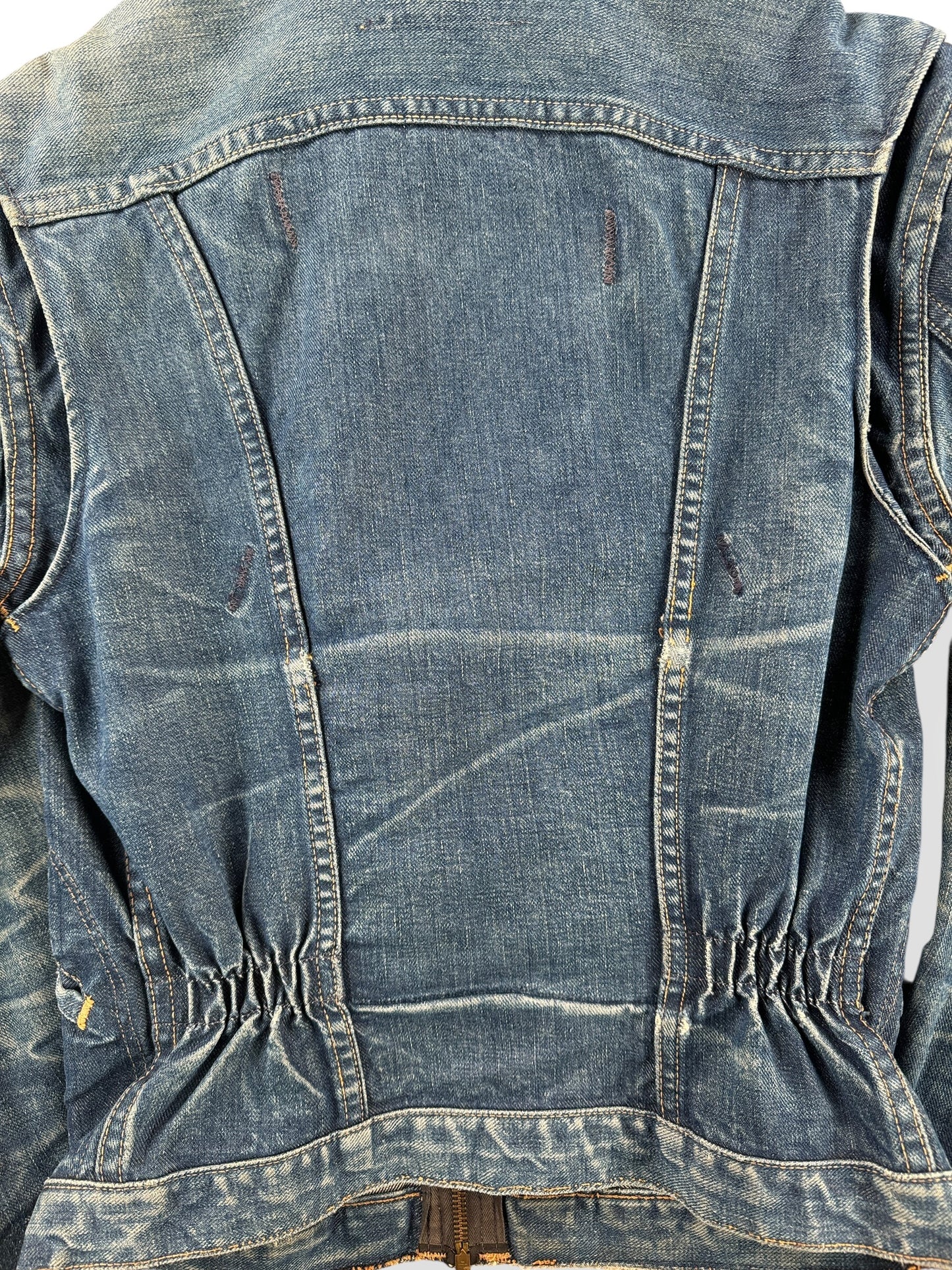 Fading on Vintage Wrangler Blue Bell 11MJZ Trucker Jacket SZ 36