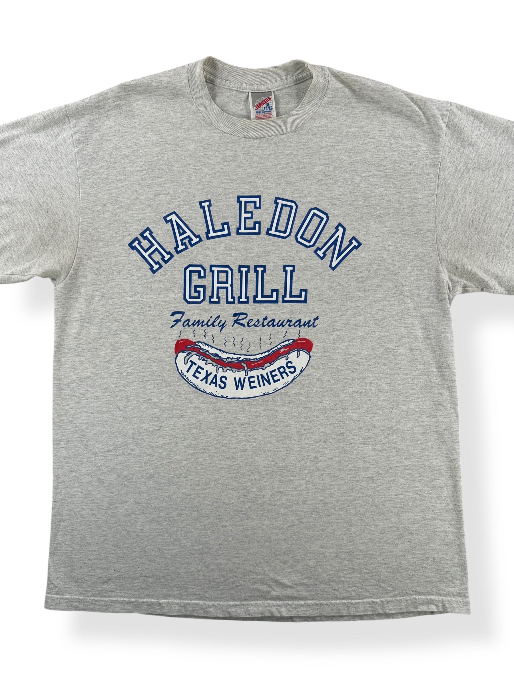 Front Close Up of Vintage Haledon Grill Texas Wieners Tee SZ XL