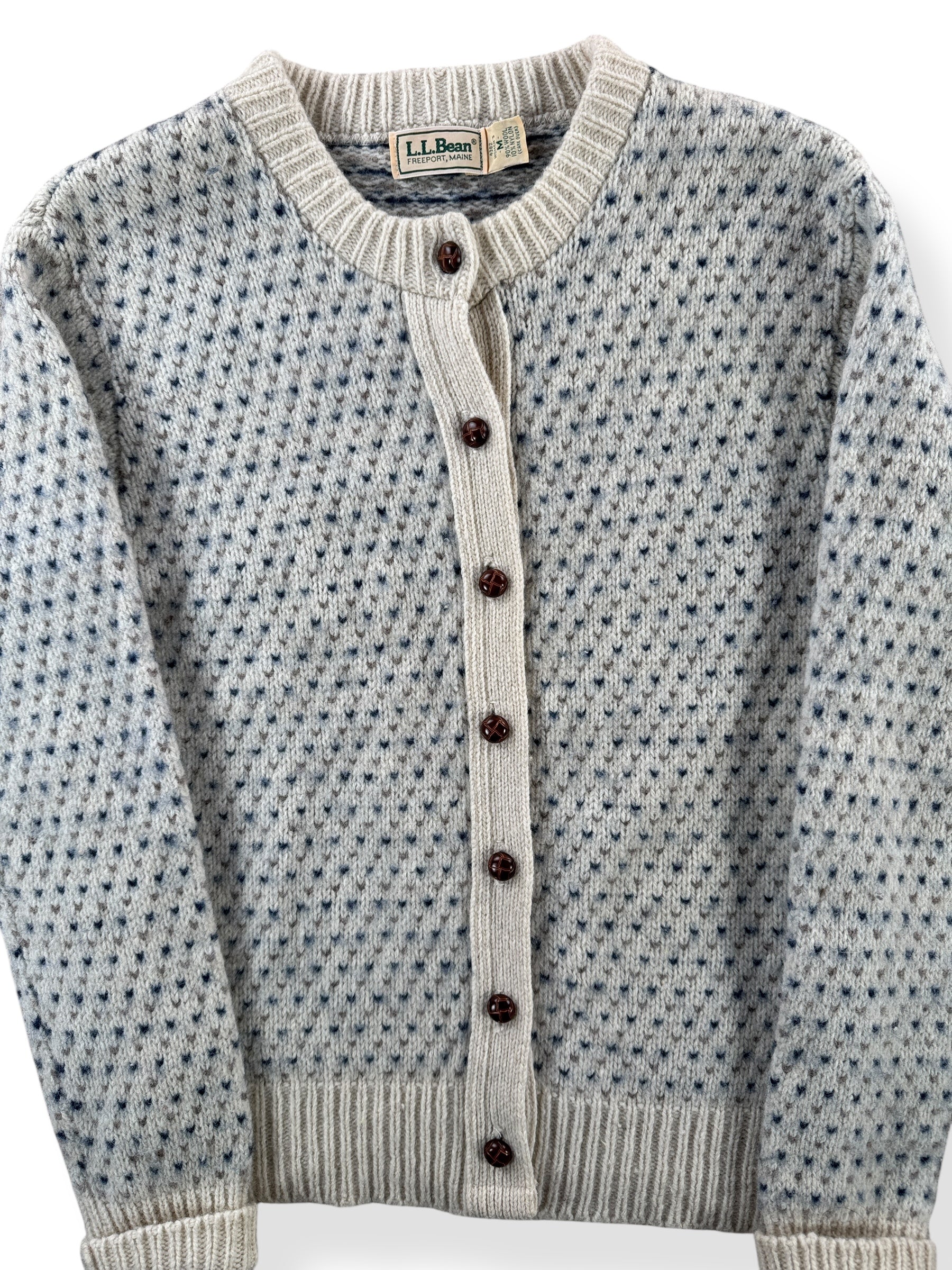 Front Close Up of Vintage Women's L.L. Bean Ragg Wool Blend Cardigan SZ M