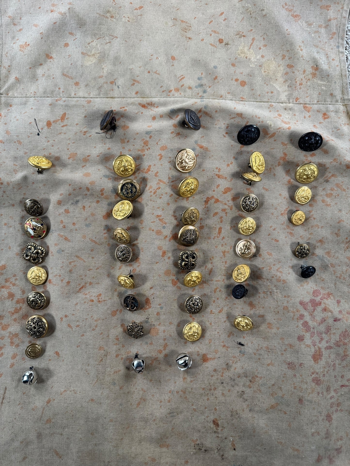 Back Buttons on Vintage Filson Tin Hunting Vest Button Sample SZ 40