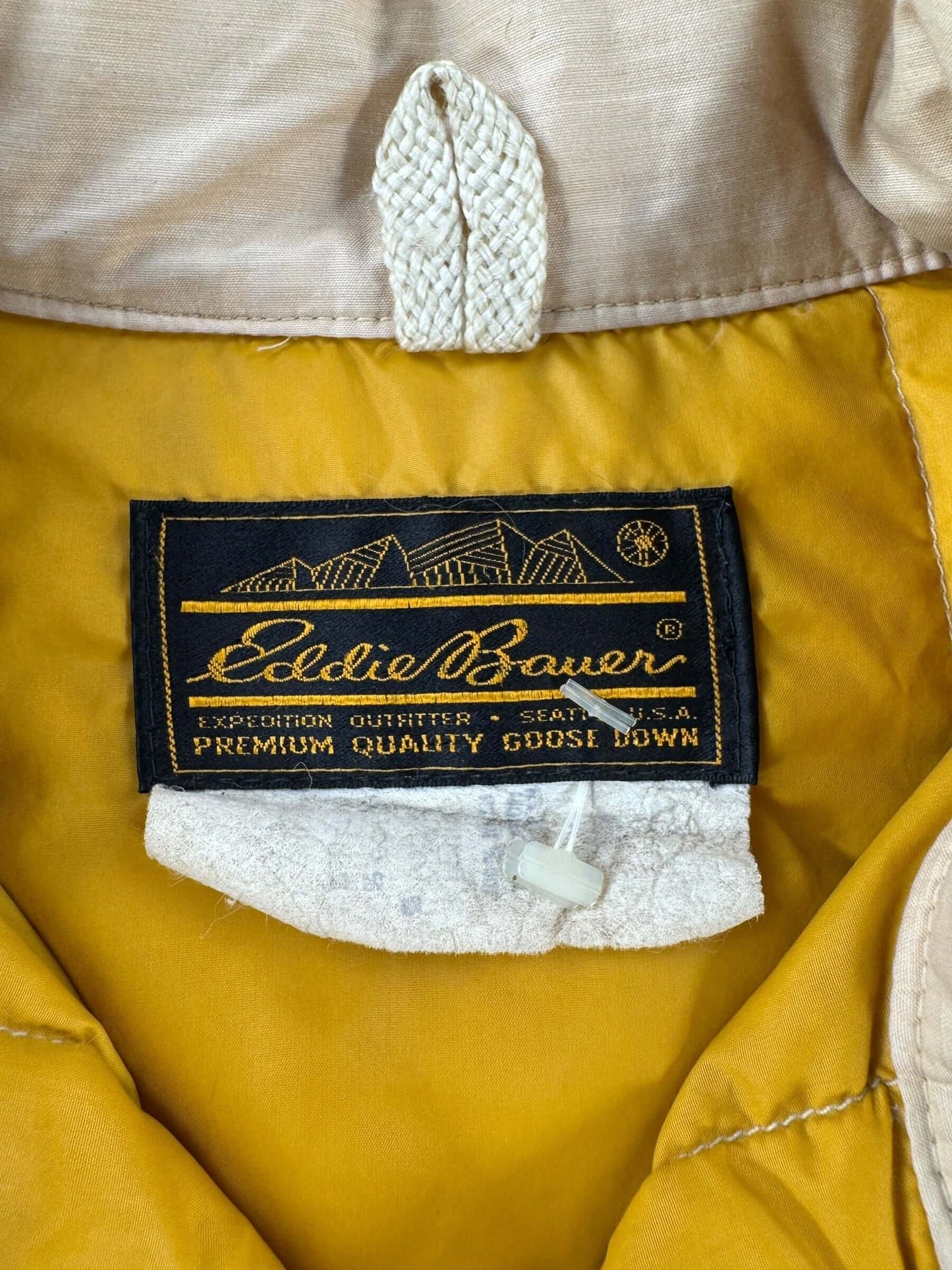 Tag on Vintage Eddie Bauer Lightweight Jacket SZ S