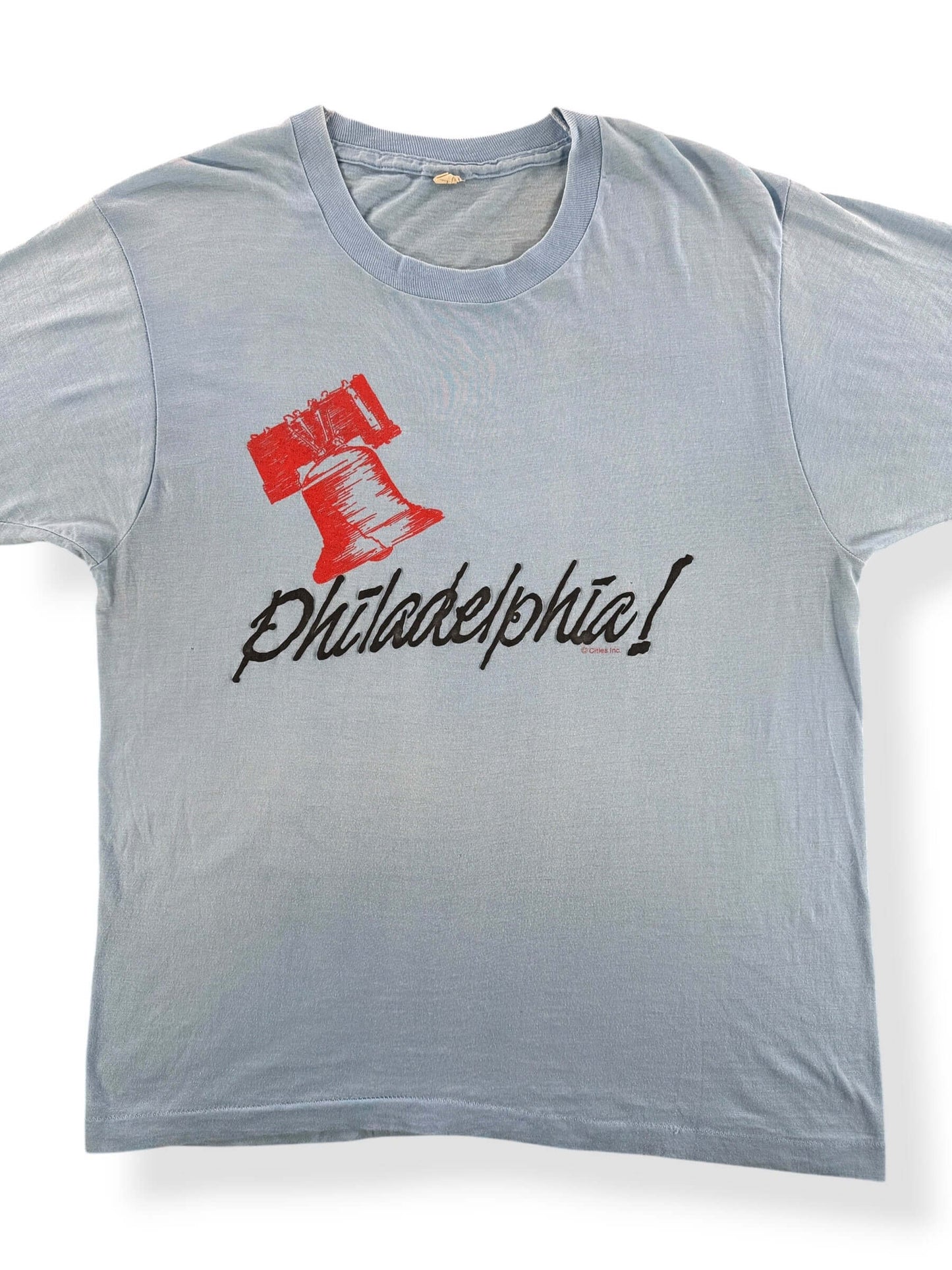 Front Close Up of Vintage 1980s Philadelphia Tee SZ L (Fits M)