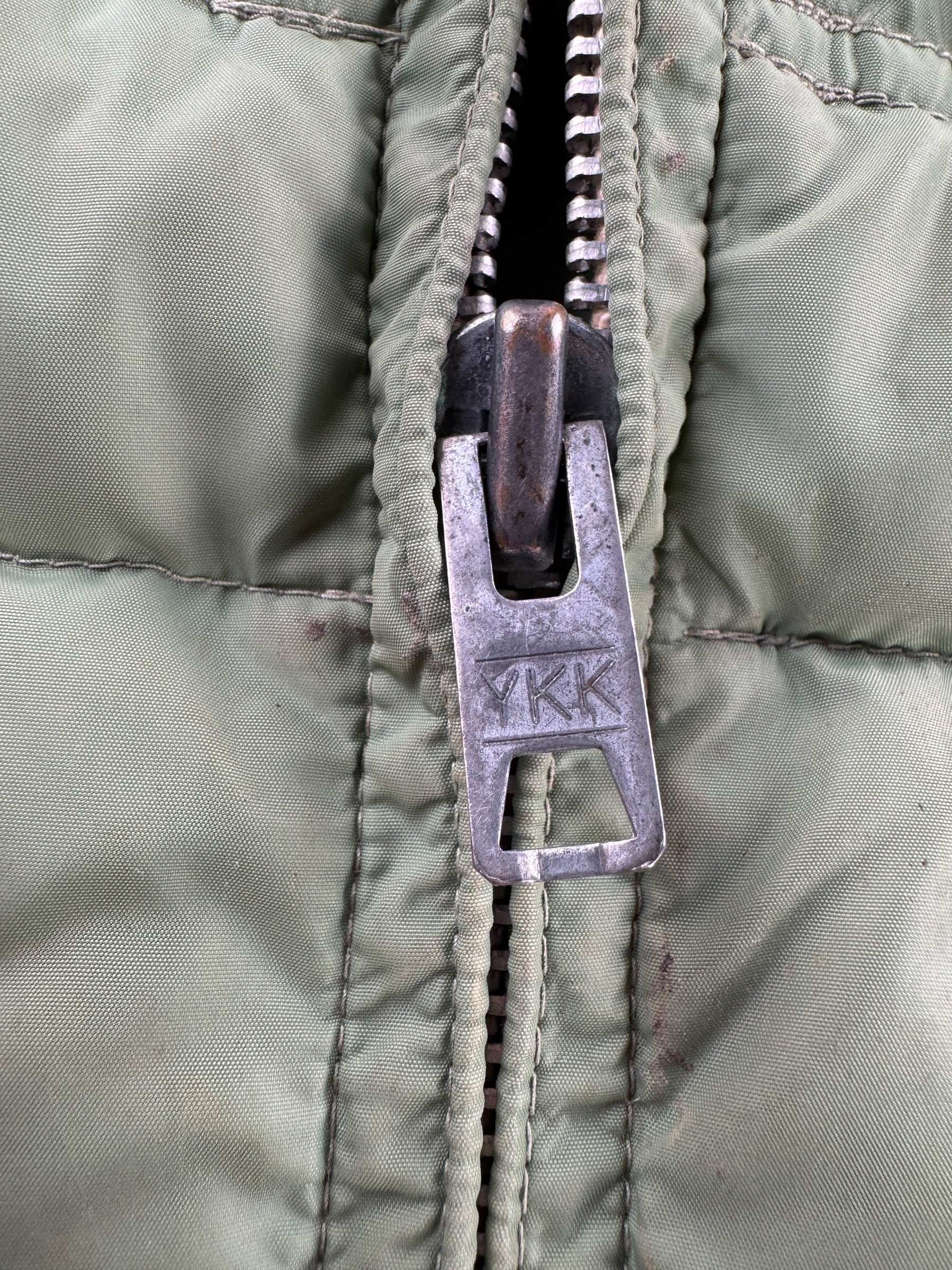 Zipper on Vintage Gerry Puffer Vest SZ L