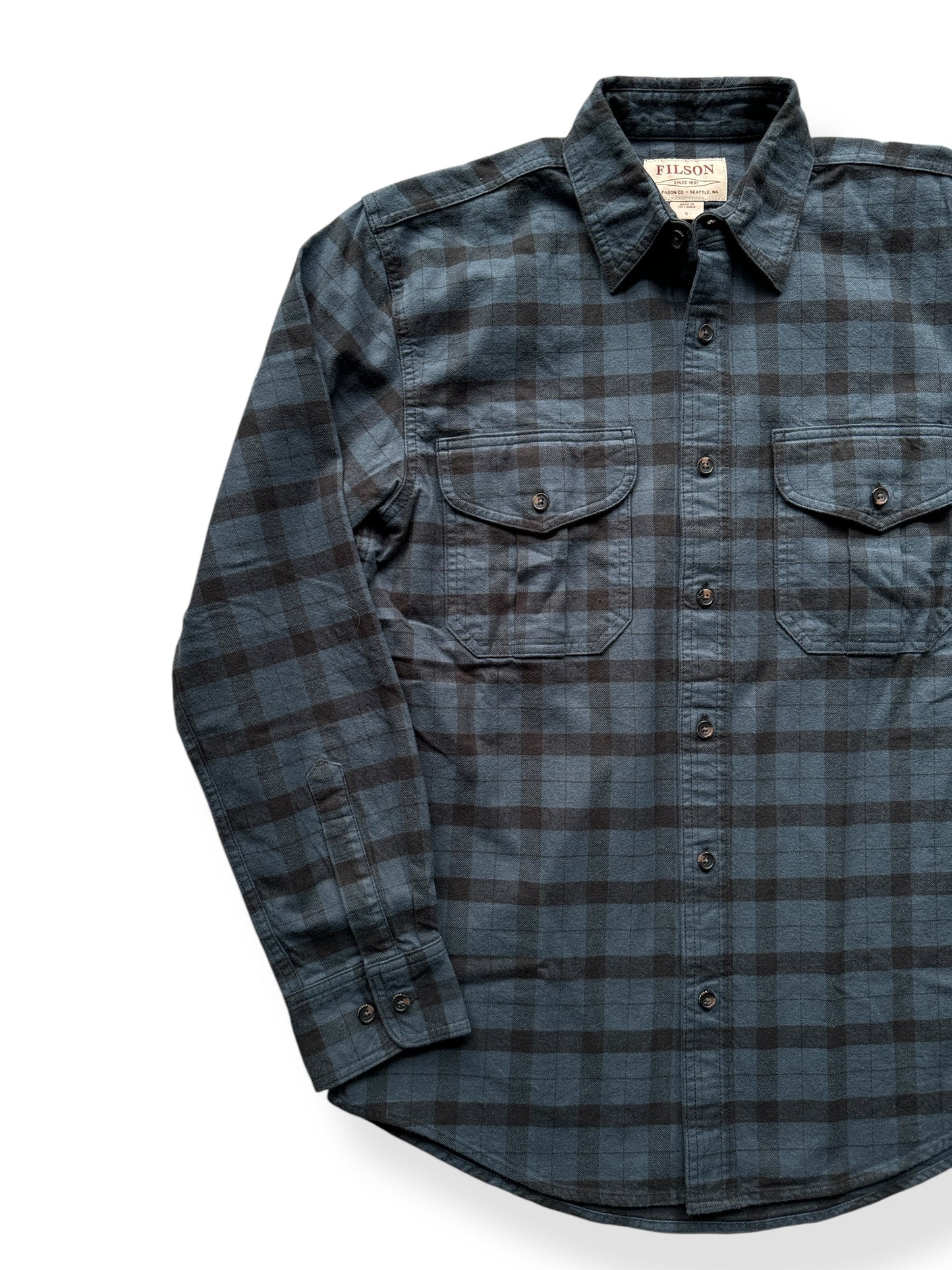 Front Right of NOS Filson Midnight Black Alaskan Guide Shirt SZ S