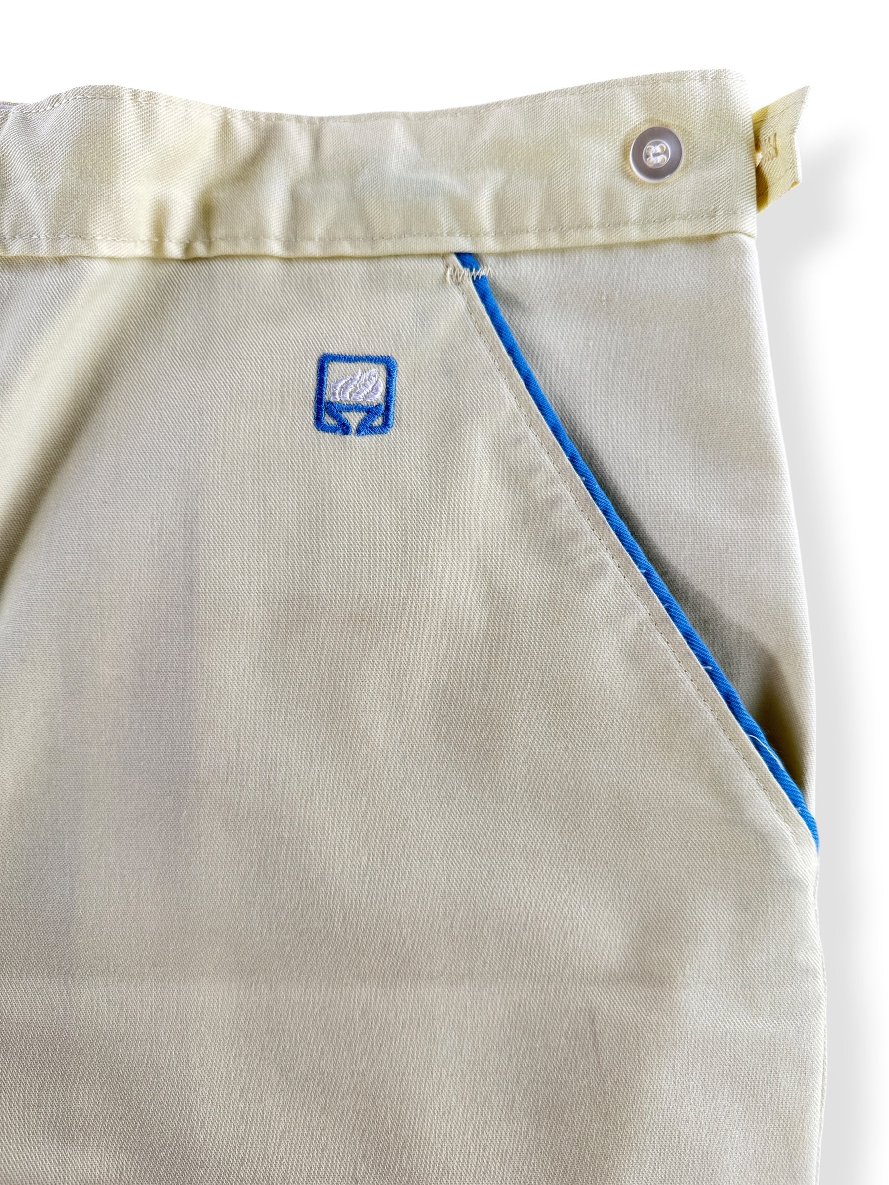 Pocket lining and embroidered torch label on Vintage Jantzen Shorts W36