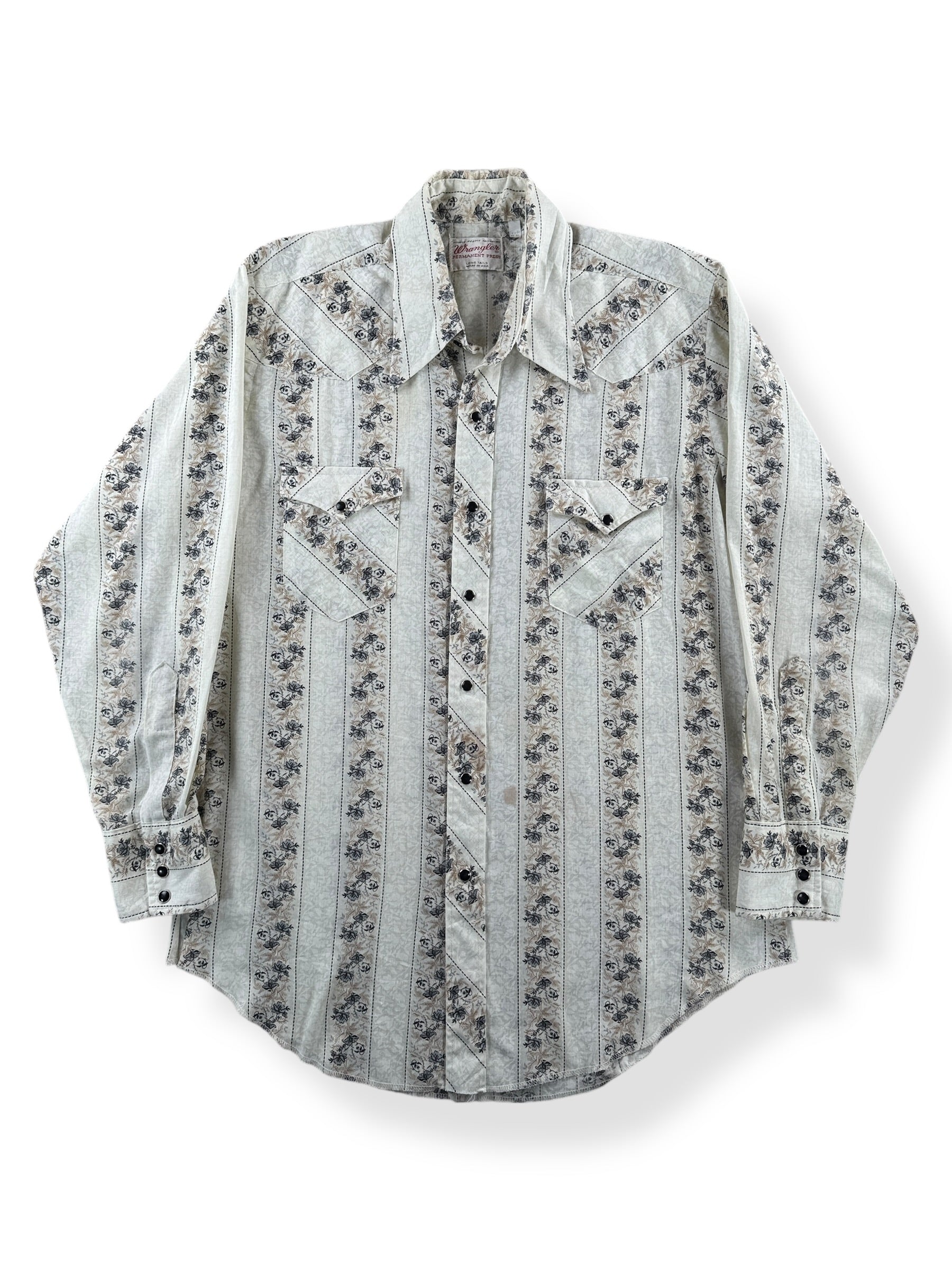Front of Vintage Wrangler Floral Pearl Snap Shirt SZ 16 1/2-33 (L)