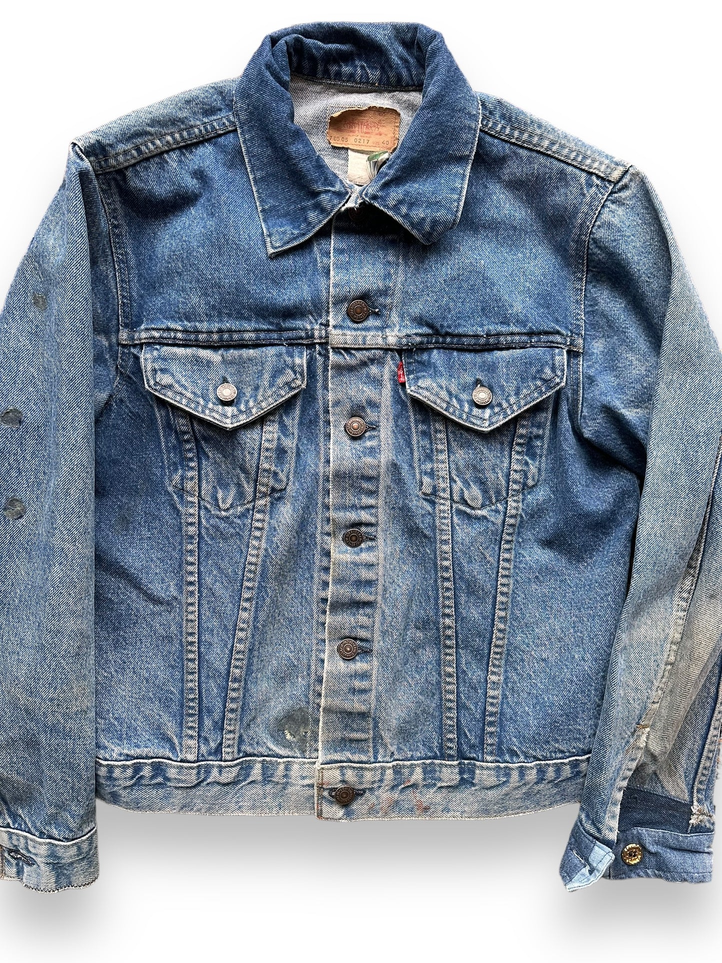 Front Detail of Vintage Levi's 2-Pocket Type III Denim Jacket SZ 40 | Vintage Denim Workwear Seattle | Seattle Vintage Denim