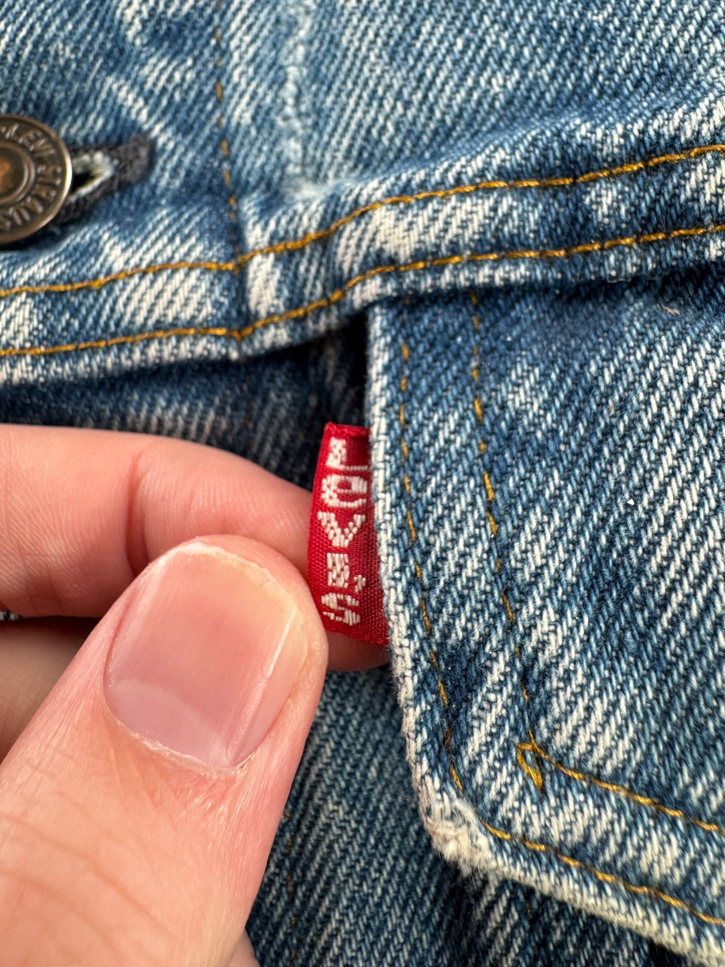 Label on Vintage Levi's 4 Pocket Denim Trucker Jacket SZ 42