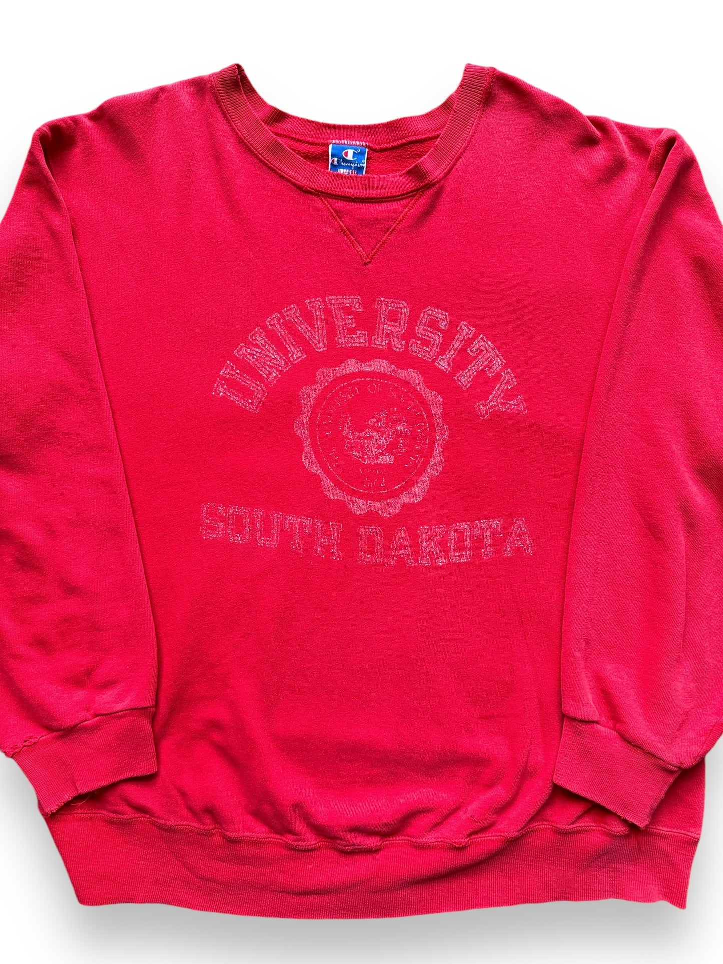 front close up of Vintage University of South Dakota Champion Crewneck SZ XL