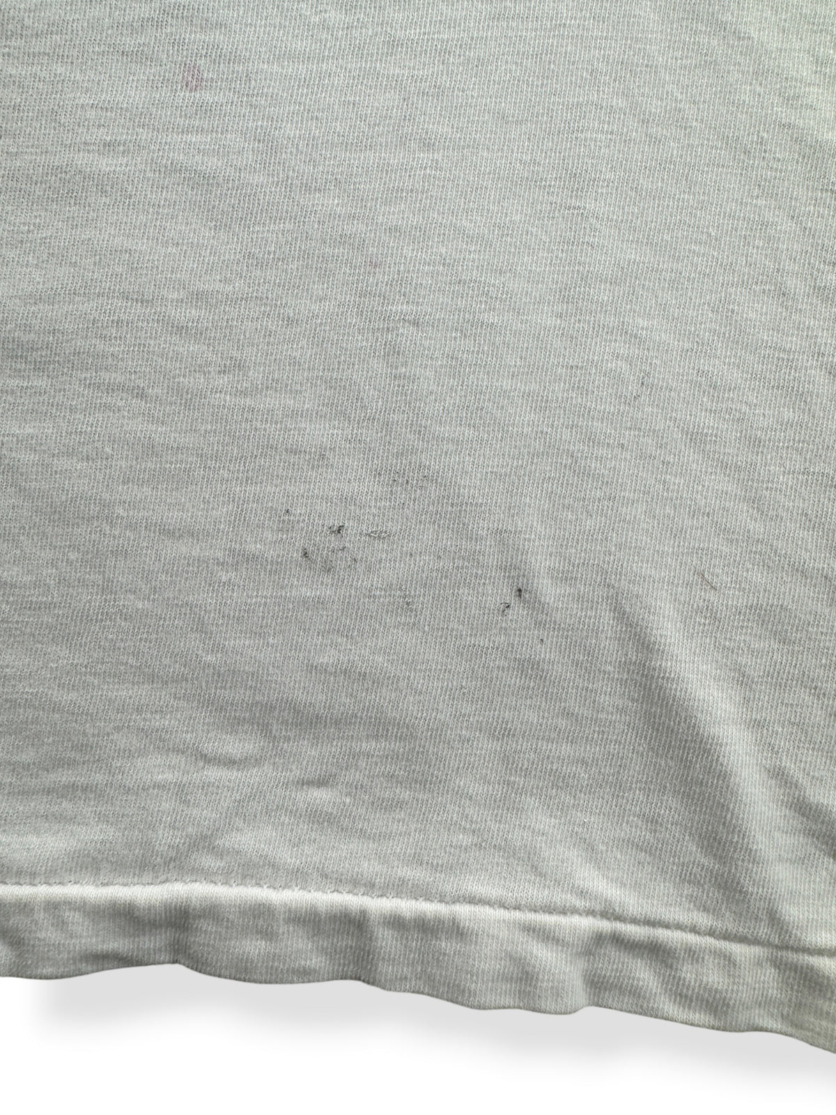 Stains on front of Vintage Halo Benders God Don't Make No Junk Tee SZ L