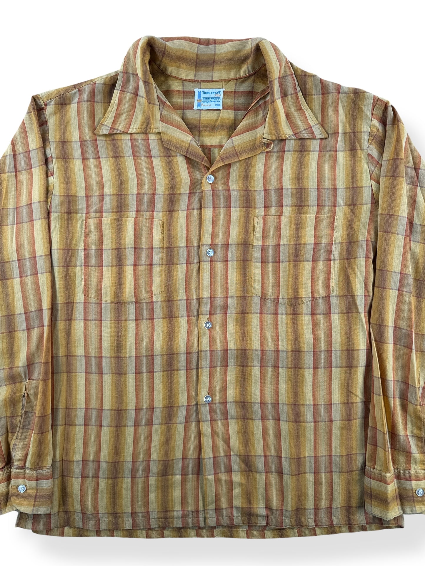 Front Close Up of Vintage Towncraft Penn Prest Plaid Loop Collar Shirt SZ L