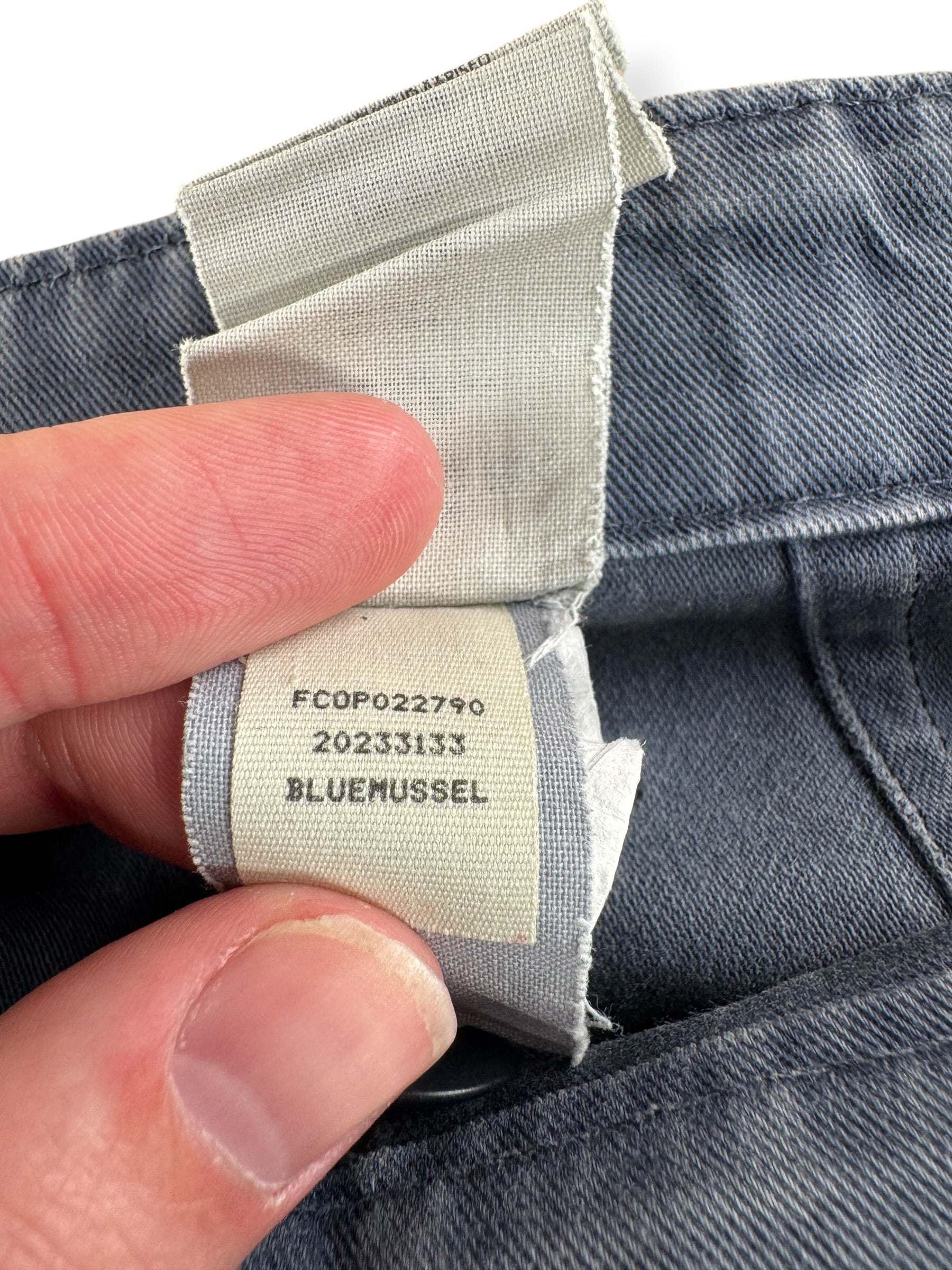 Label on Filson Blue Mussel Field Cargo Pants W36 (Fits W39) AS IS