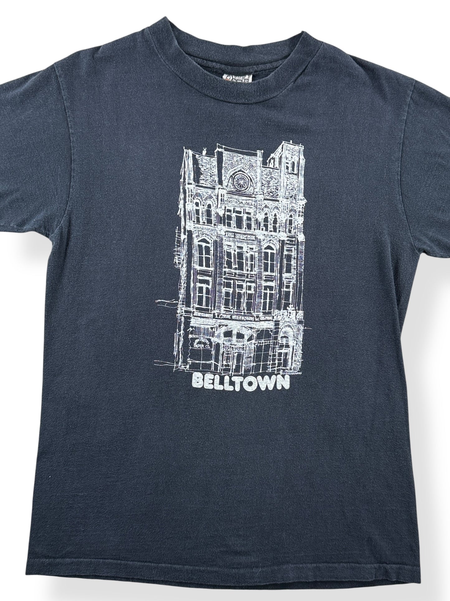 Front Close Up of Vintage 70s Belltown Tee SZ M (Fits S)
