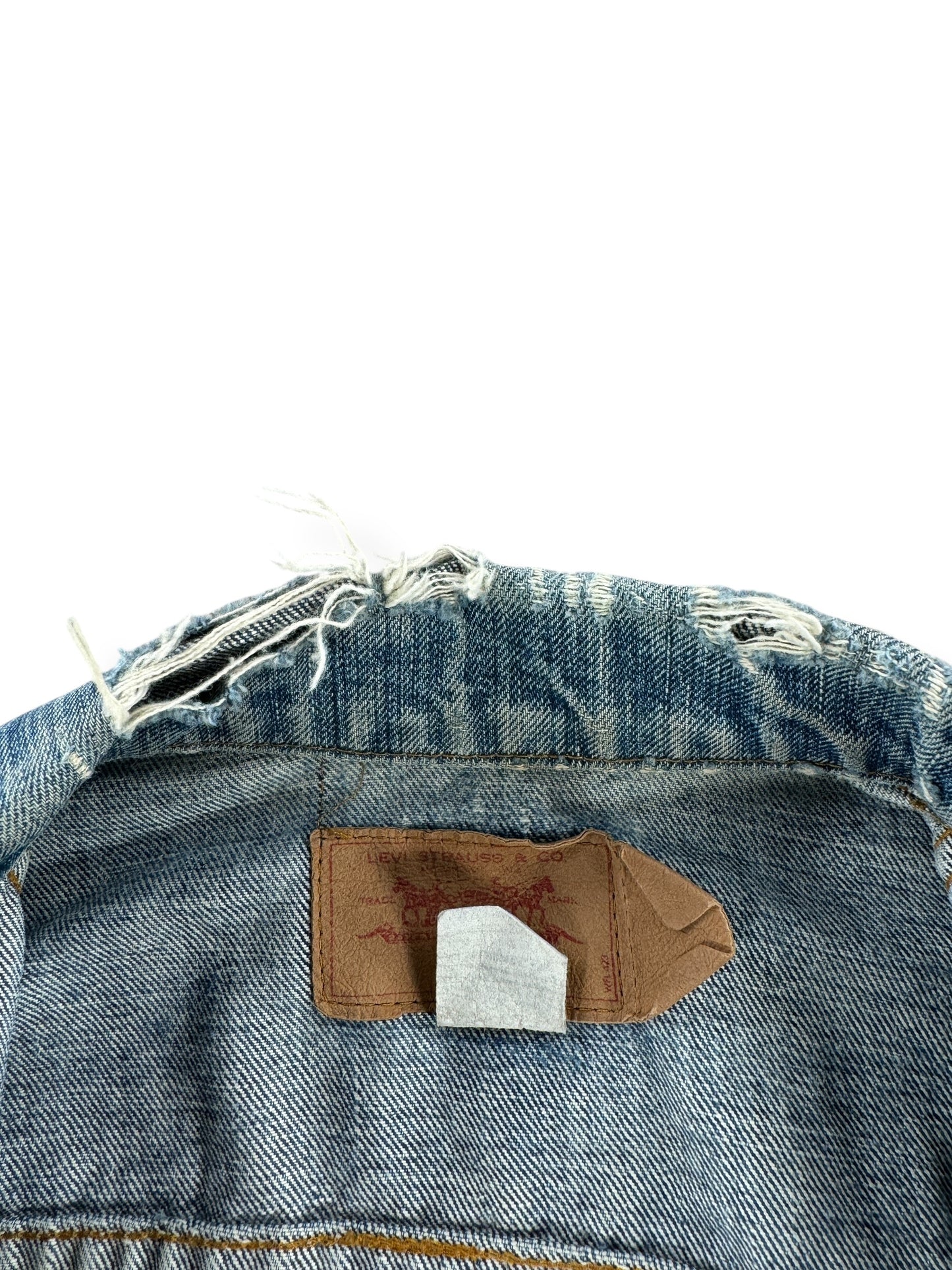 Damaged Collar on Vintage Levis 2 Pocket Trucker Jacket SZ S
