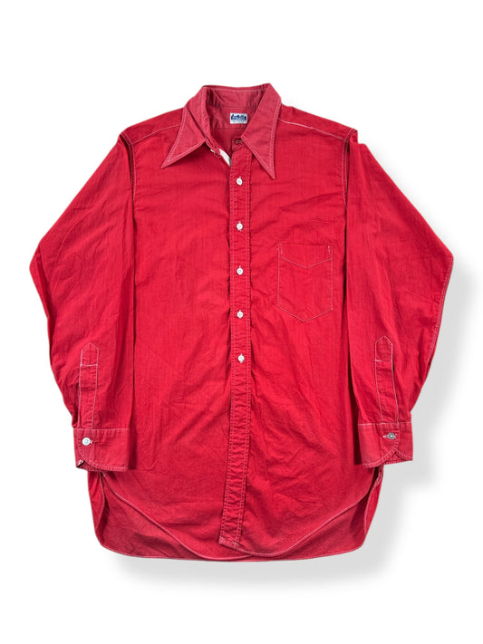 Front of Vintage New York Towner Red Button Up Shirt SZ M