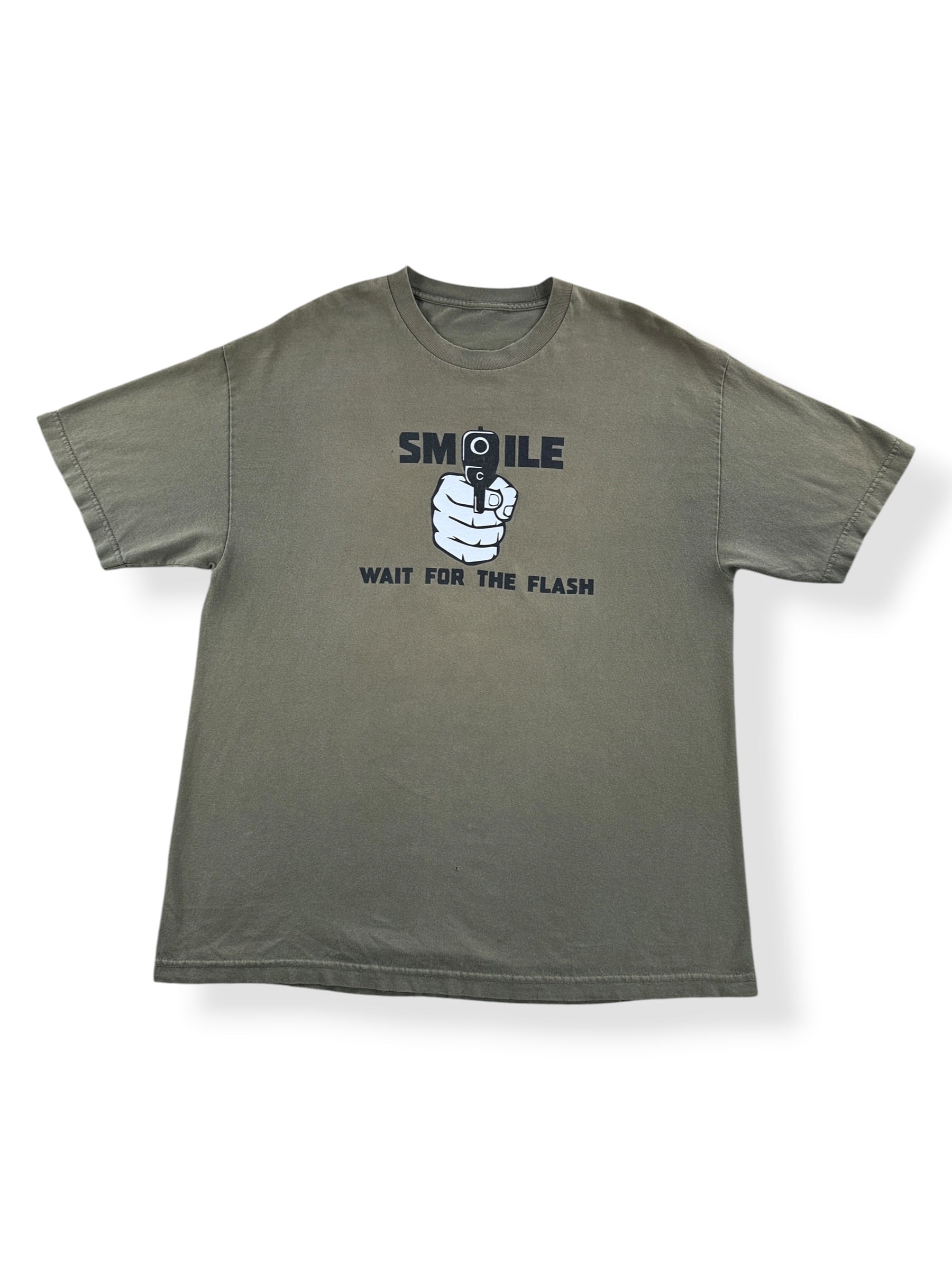 Front of Vintage Smile Wait For The Flash Tee SZ XL