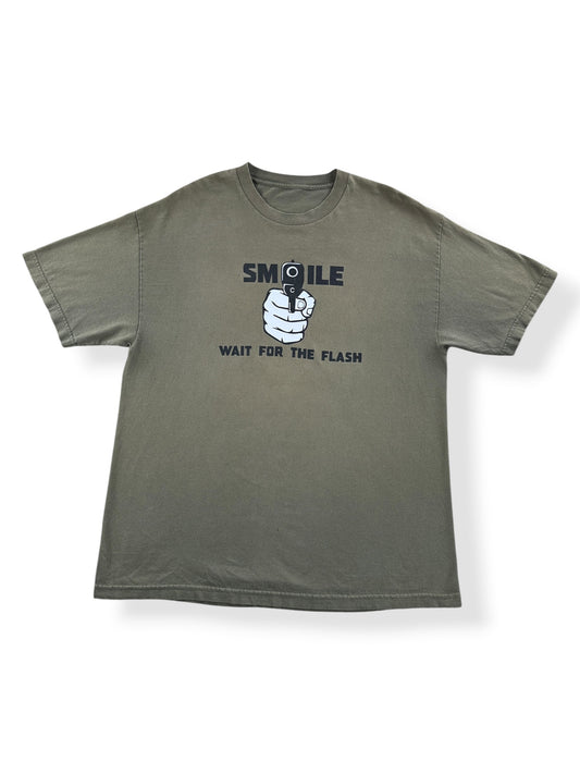 Front of Vintage Smile Wait For The Flash Tee SZ XL