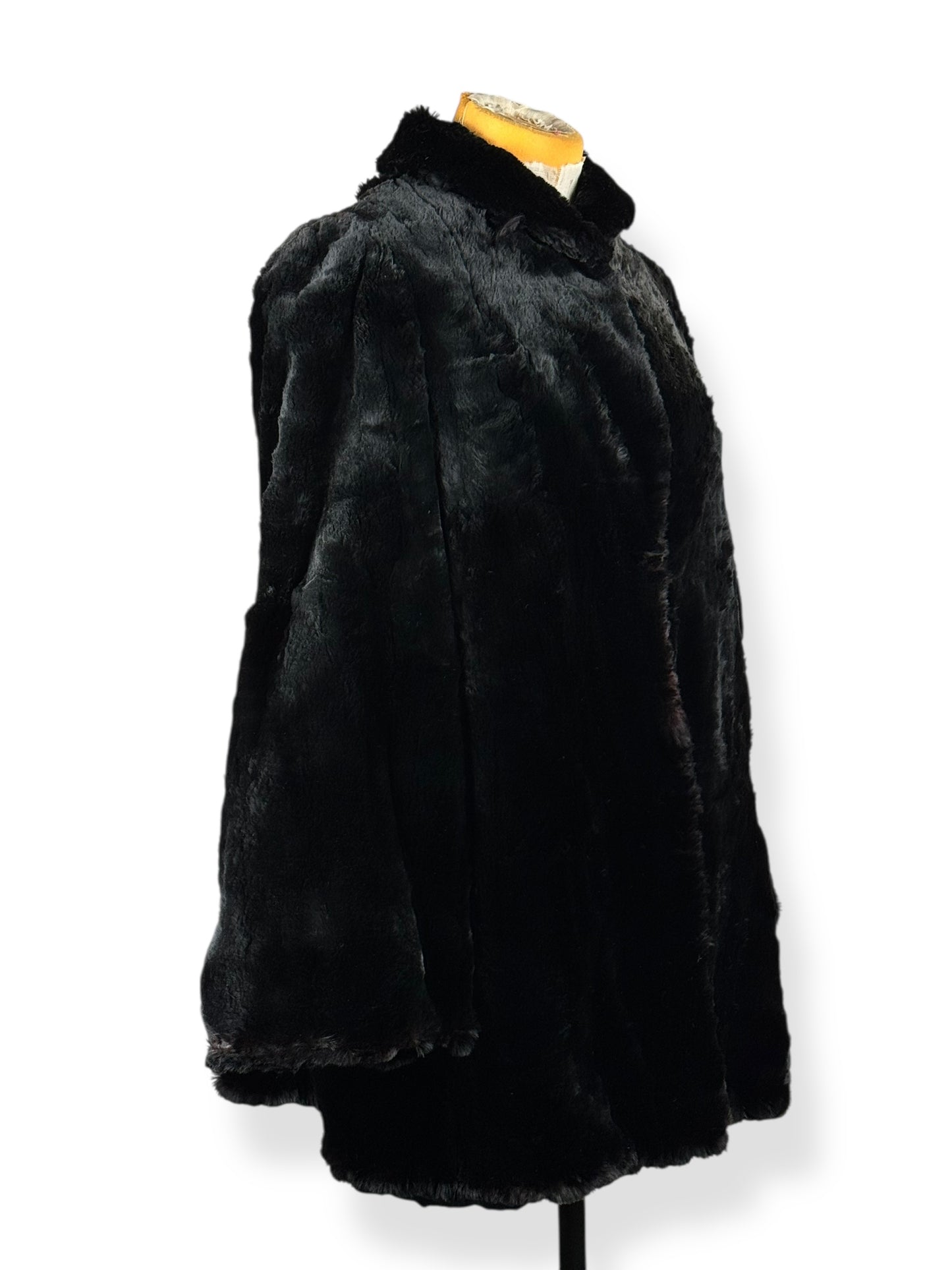 Side of 1940s Black Mink Coat M-L