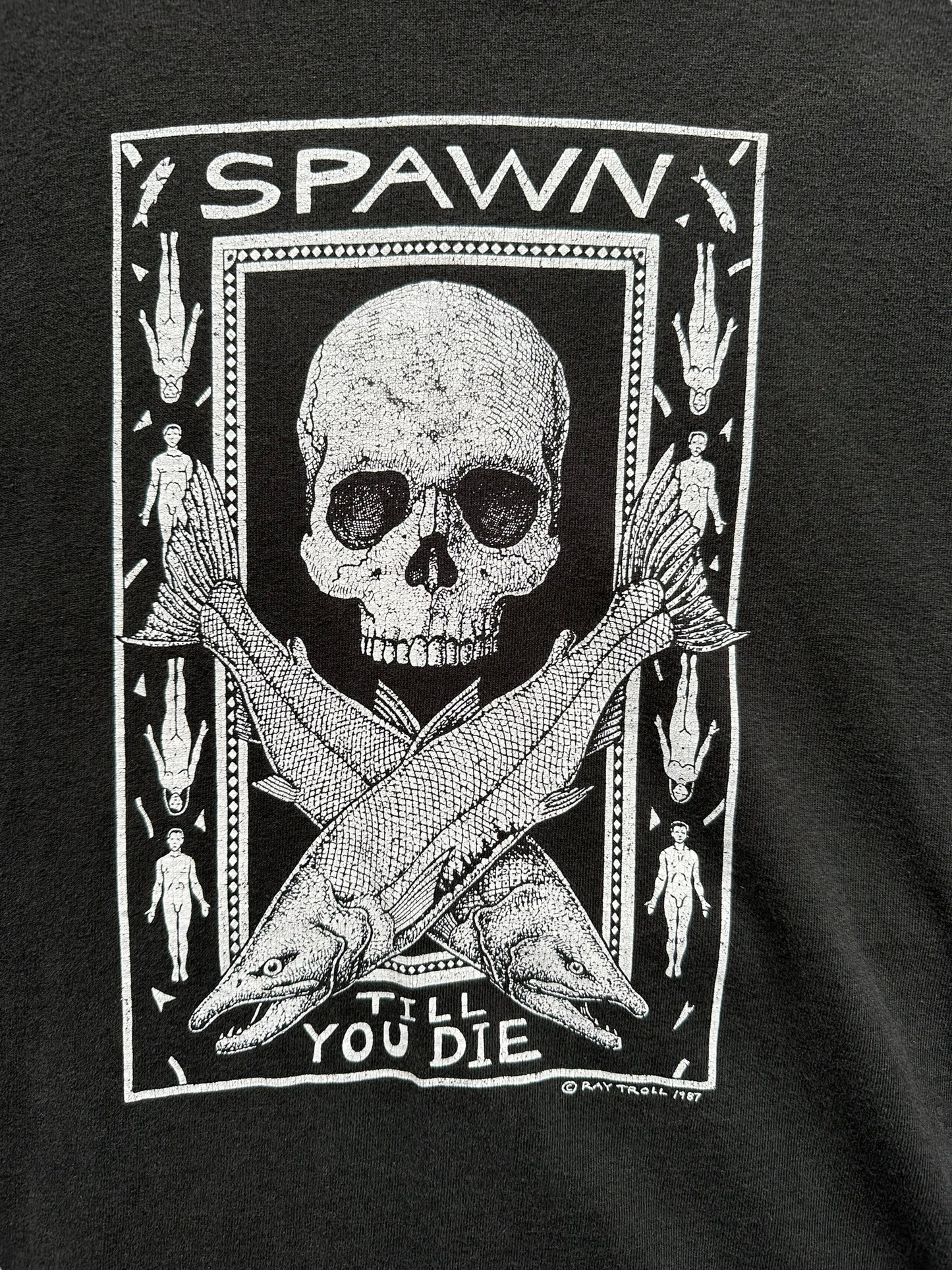 Close Up Detail of Graphic on Vintage Ray Troll Spawn Til You Die Tee SZ XL | Vintage Grunge T-Shirts Seattle | Barn Owl Vintage Tees Seattle