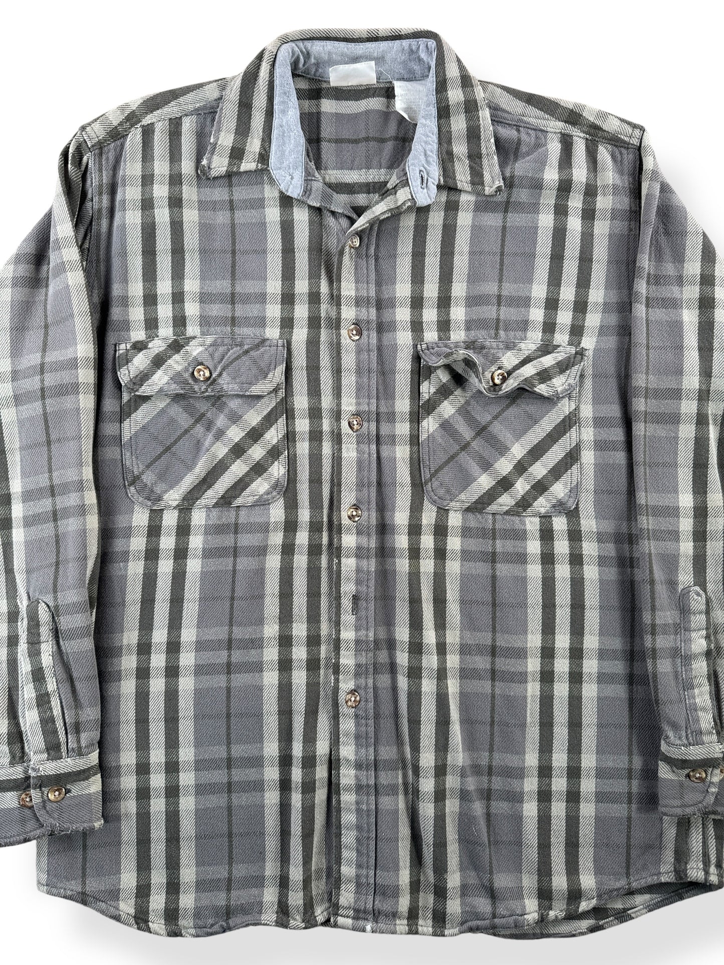 Front Close Up of Vintage Field and Stream Cotton Flannel SZ L