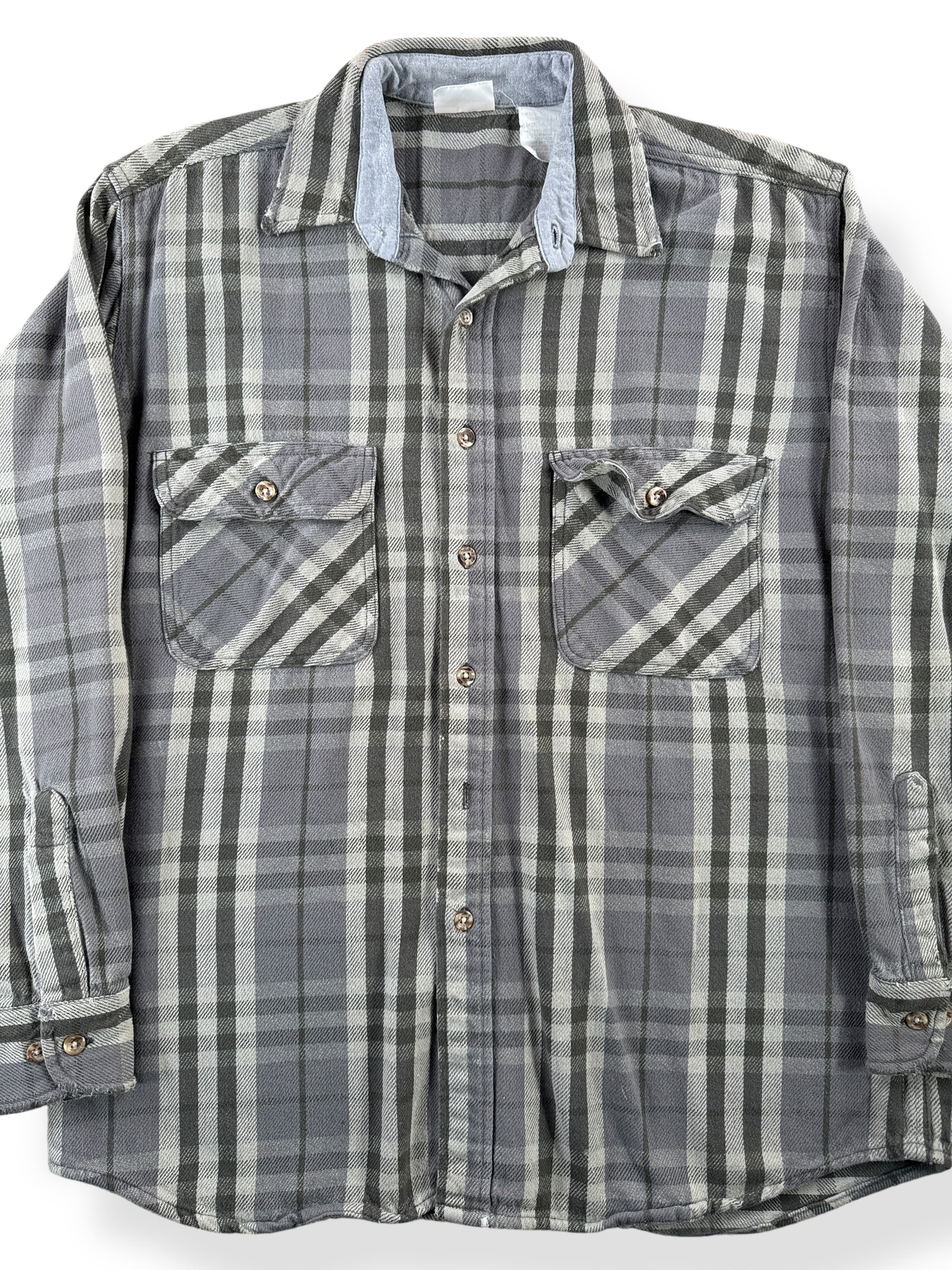 Front Close Up of Vintage Field and Stream Cotton Flannel SZ L