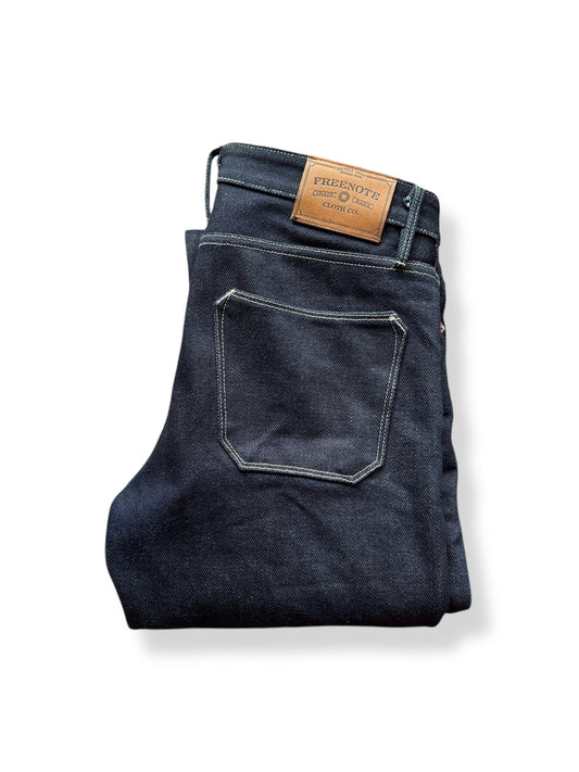 Folded Up Freenote Portola Selvedge Denim Taper Fit W32