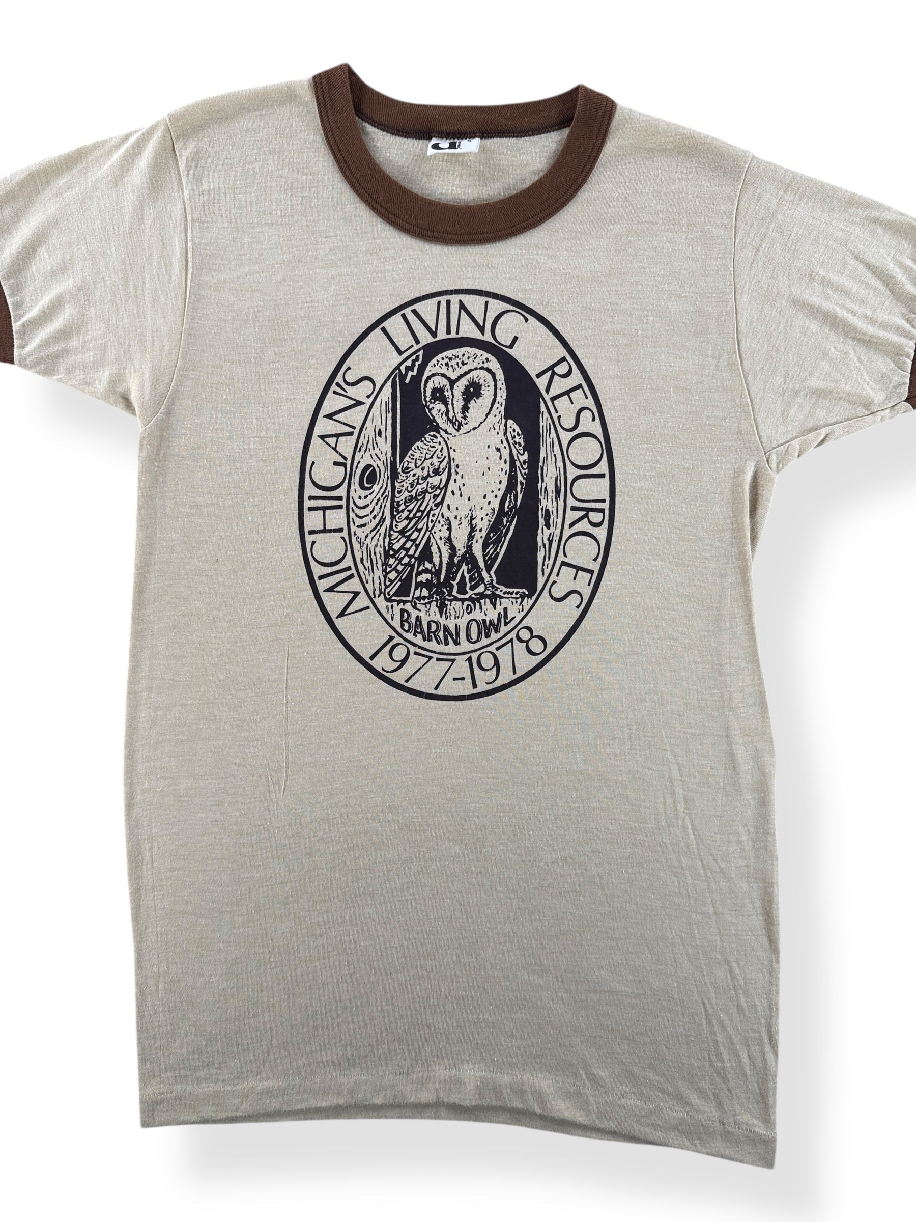 Front Close Up of Vintage 70s Barn Owl Ringer Tee SZ S (Fits XS)