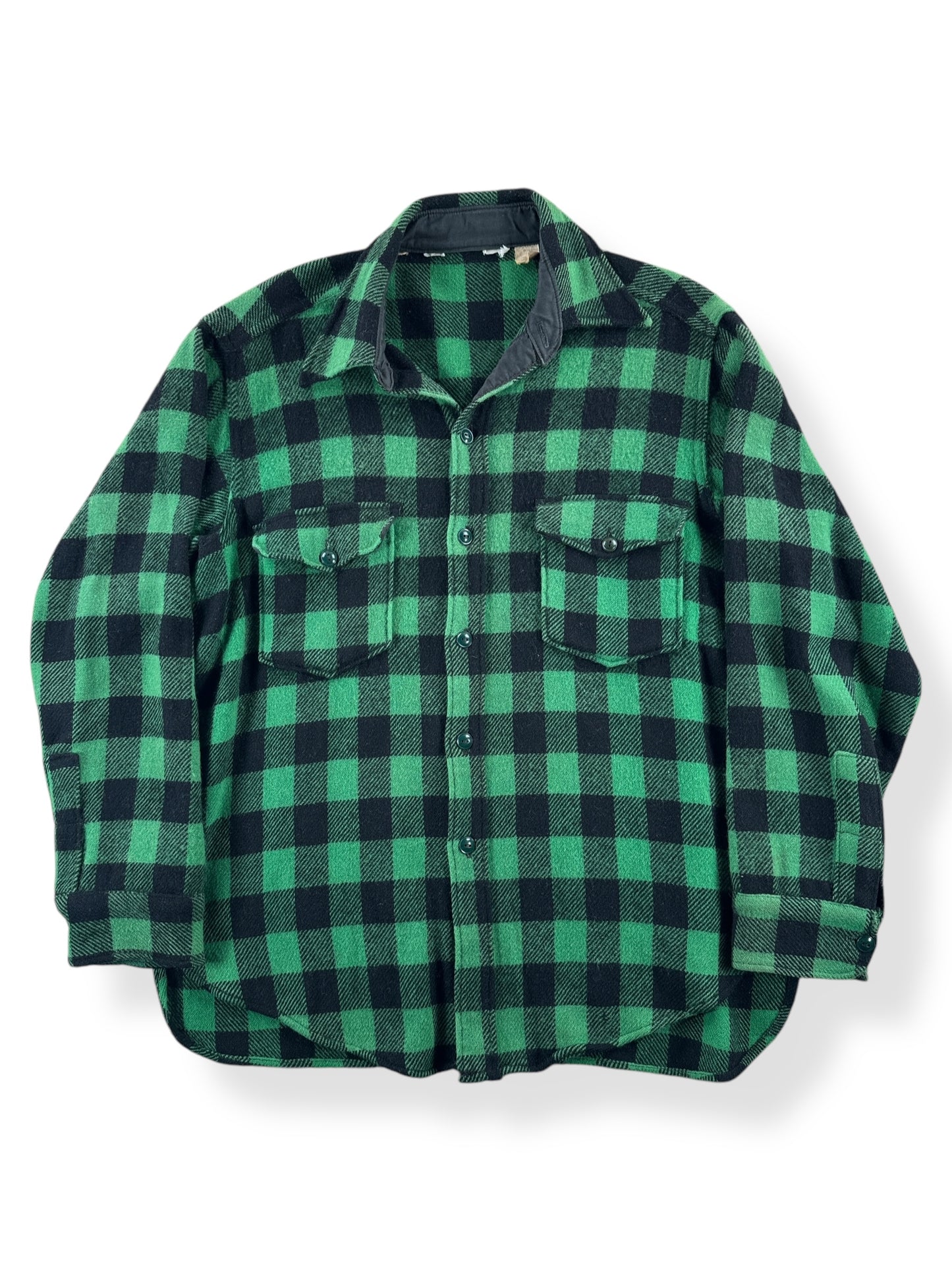Front of Vintage Woolrich Green & Black Jac-Shirt SZ L