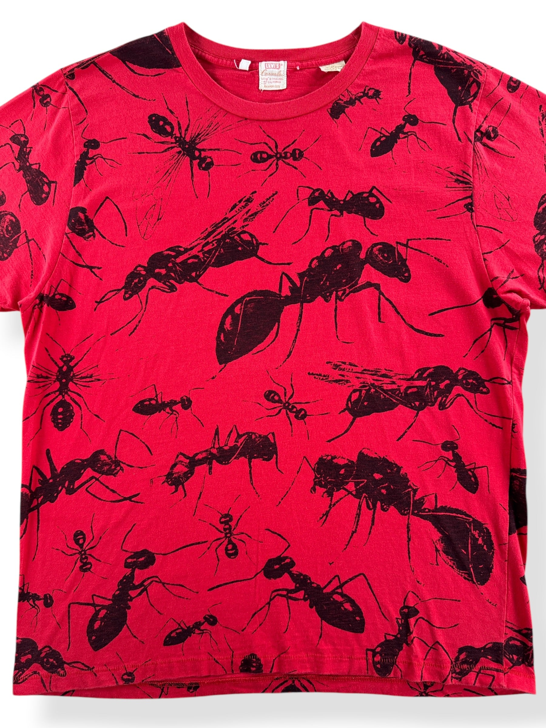 Close-up of Levi's LVC Bug Print Repro Tee SZ XL (Fits L)