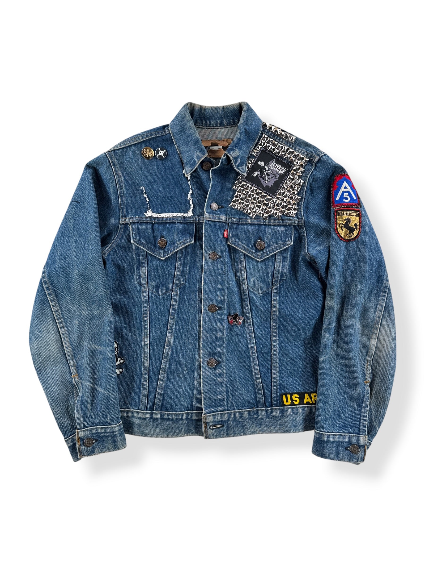 Front of Vintage 70s Levis Denim Battle Trucker Jacket SZ 38