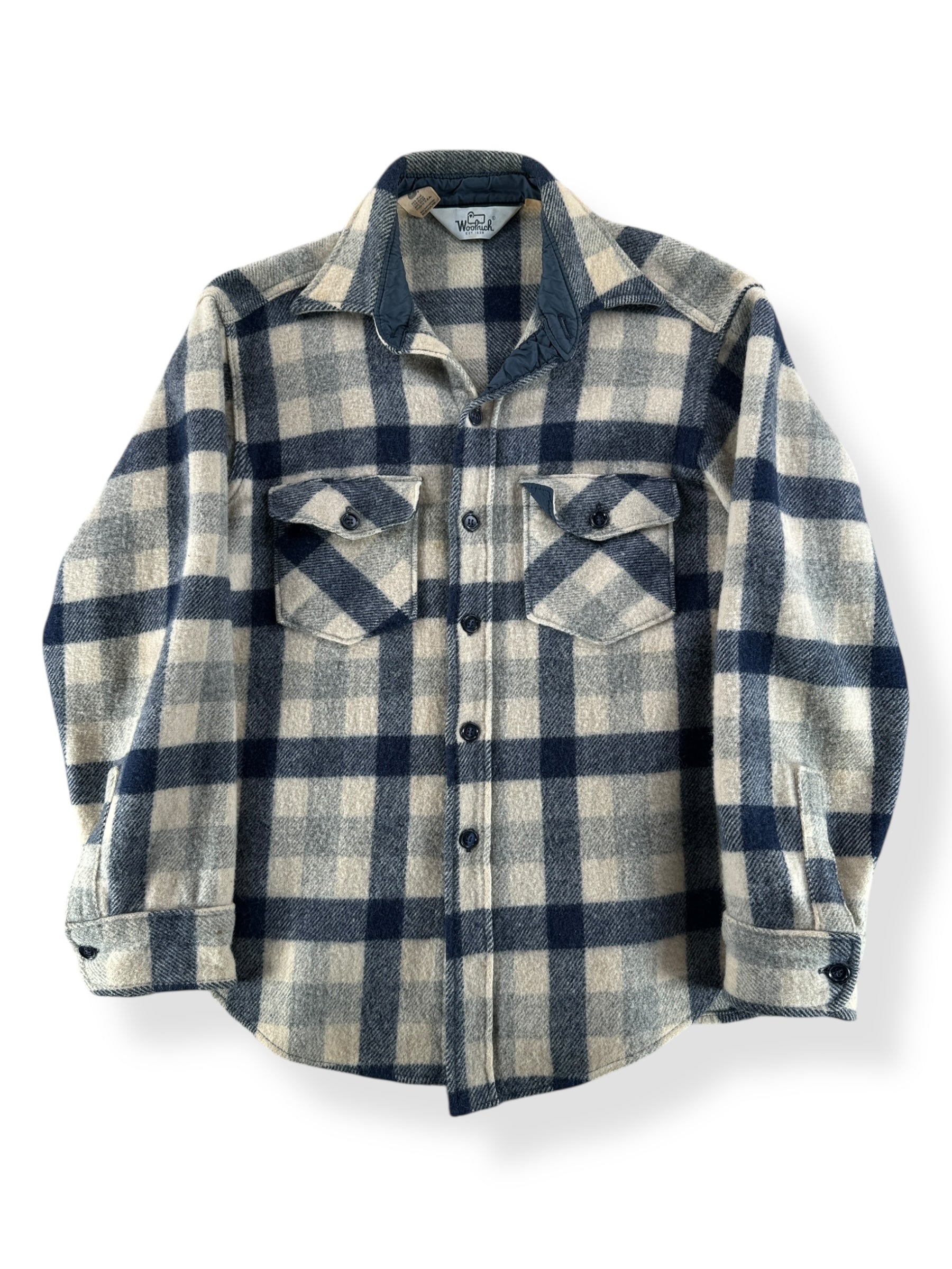 Front of Vintage Woolrich Blue Grey and White Shacket SZ M