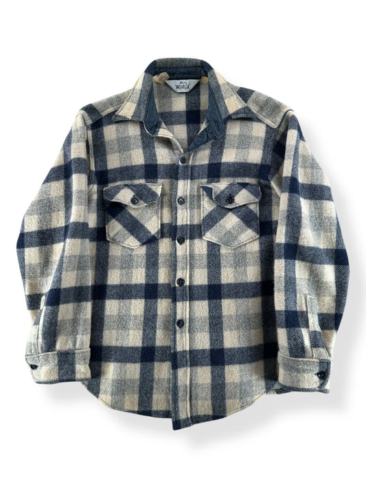 Front of Vintage Woolrich Blue Grey and White Shacket SZ M