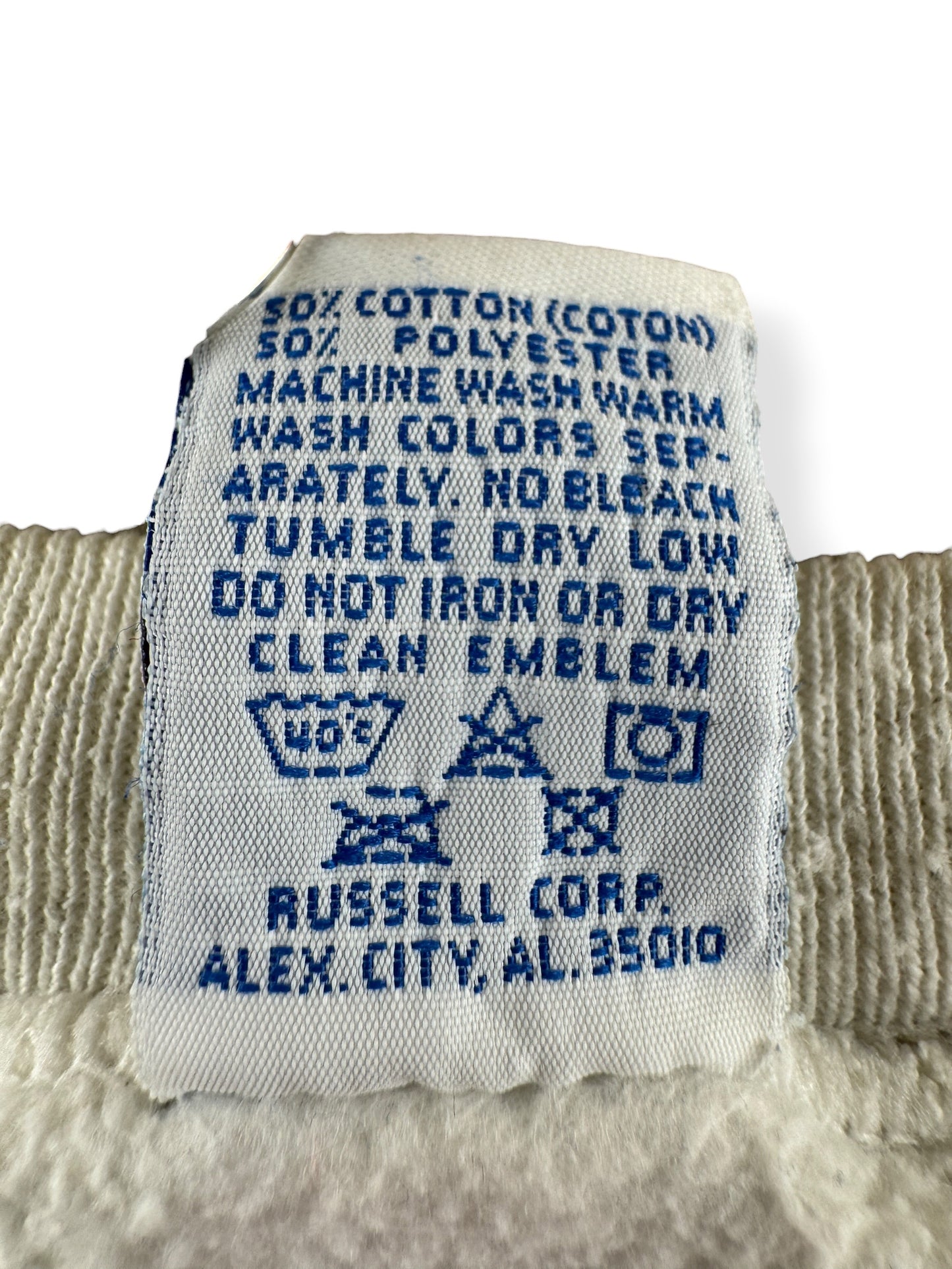 Tag on Vintage UW Huskies Russell Crew Neck SZ L