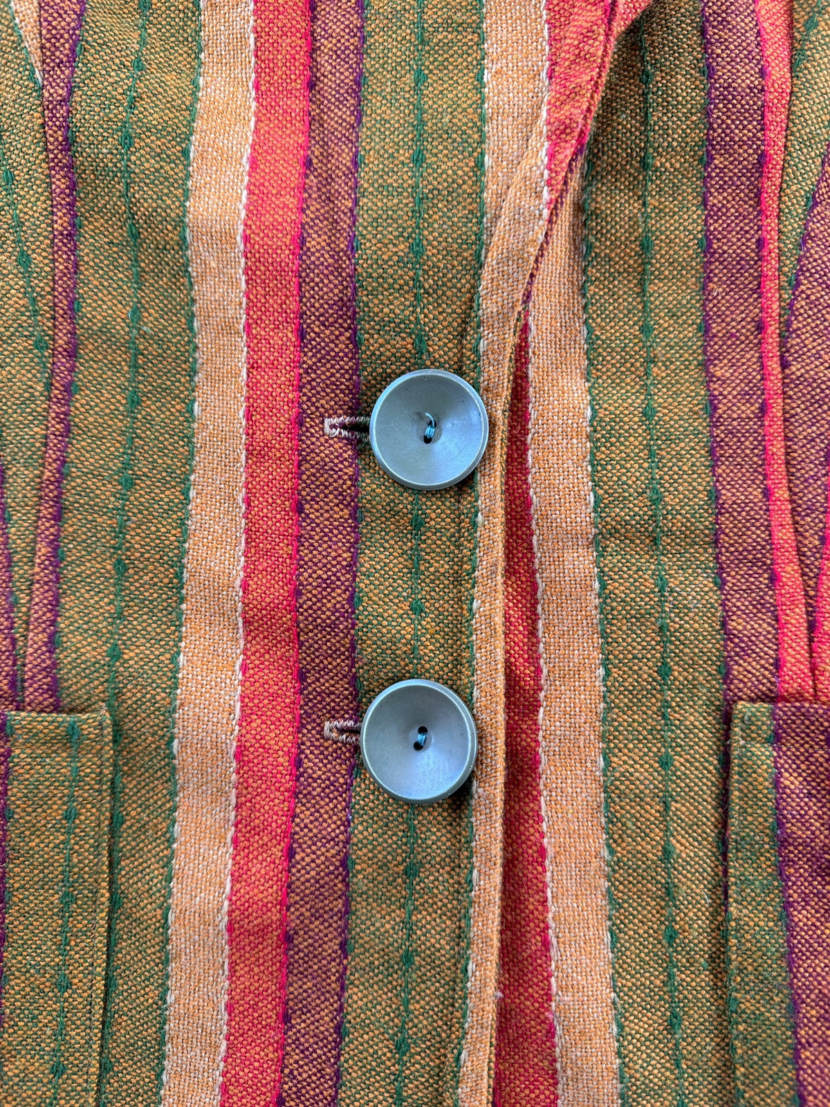 Buttons on front of Vintage 70s Patrick Gee Orange Striped Blazer SZ 16