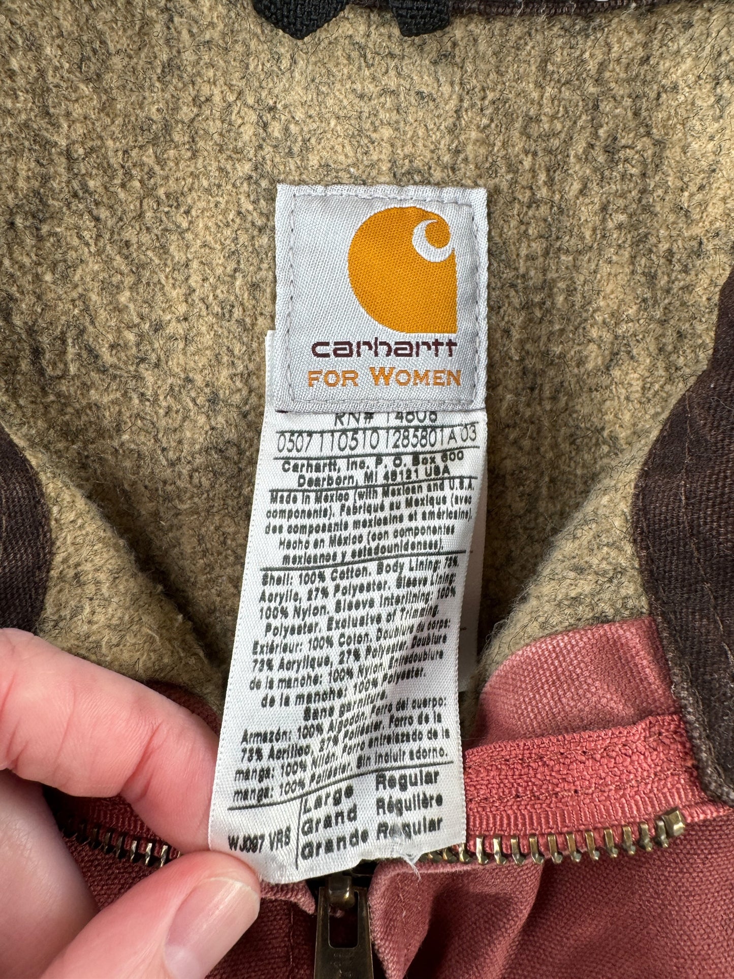 Label on Carhartt Women's Detroit Jacket SZ L